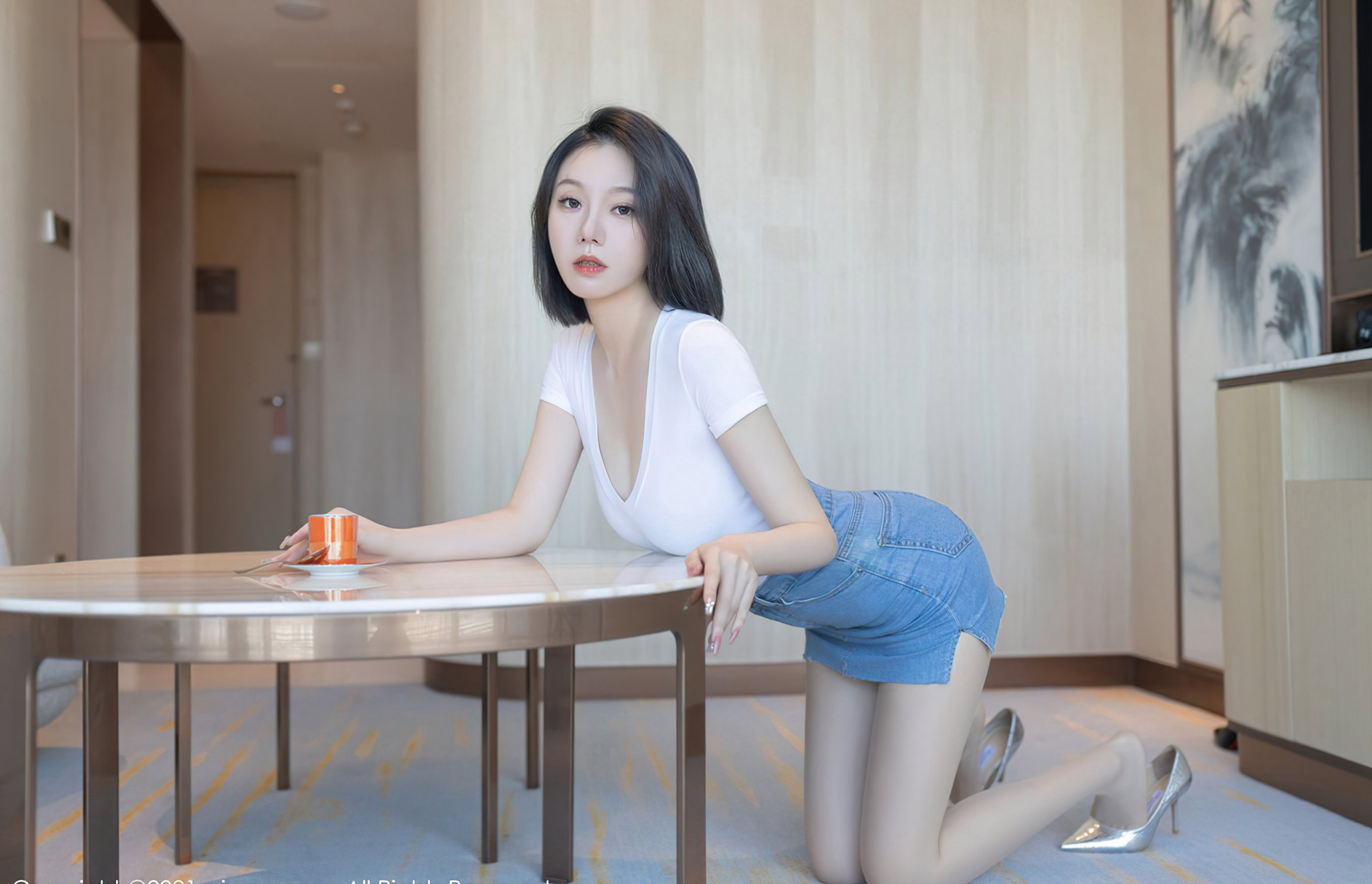 安然短发肉丝美少妇风骚牛仔短裙肉丝袜美腿丰满身材微胖美女