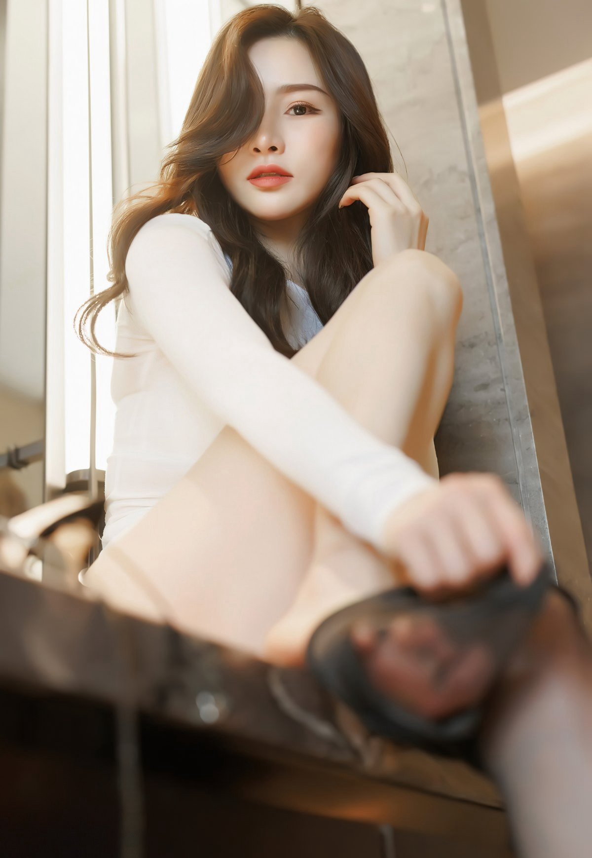 爱蜜社极品尤物白嫩身躯黑丝袜美腿性感高翘臀皮裤诱惑风骚套图