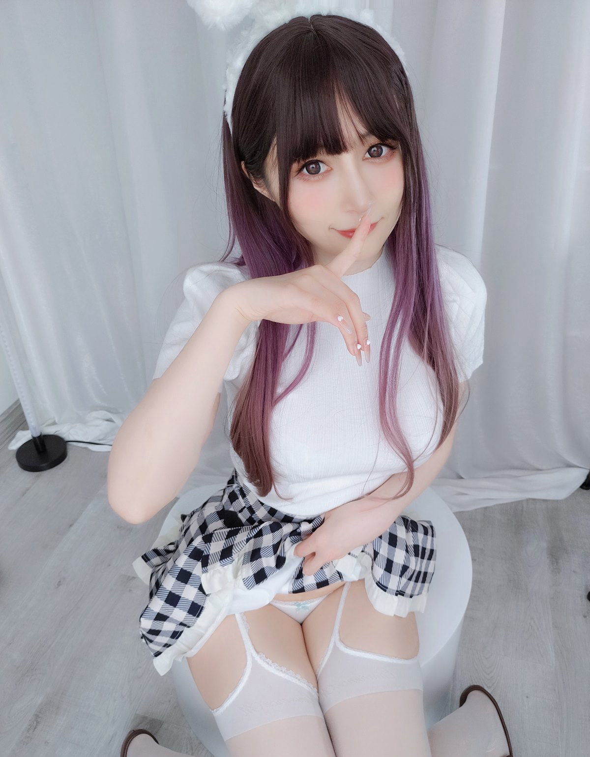 白银81COS兔女郎性感丰满大胸诱惑超污白丝美腿写真集