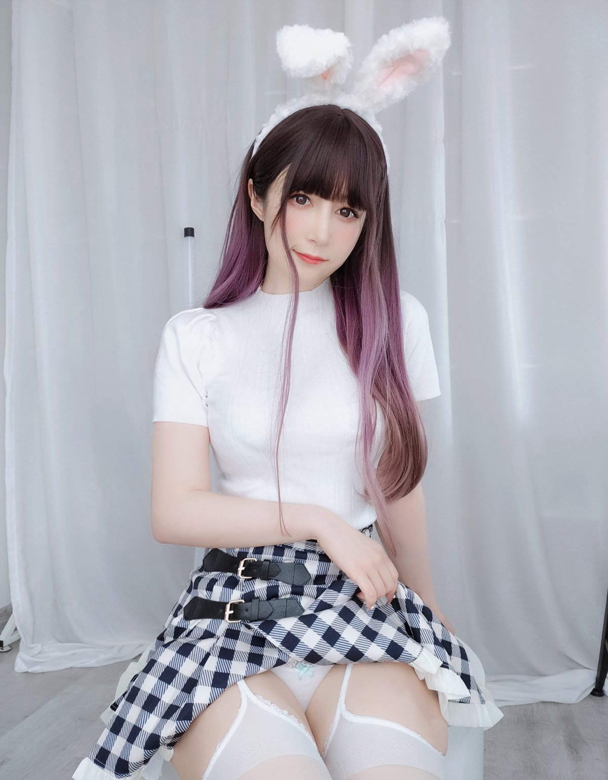 白银81COS兔女郎性感丰满大胸诱惑超污白丝美腿写真集