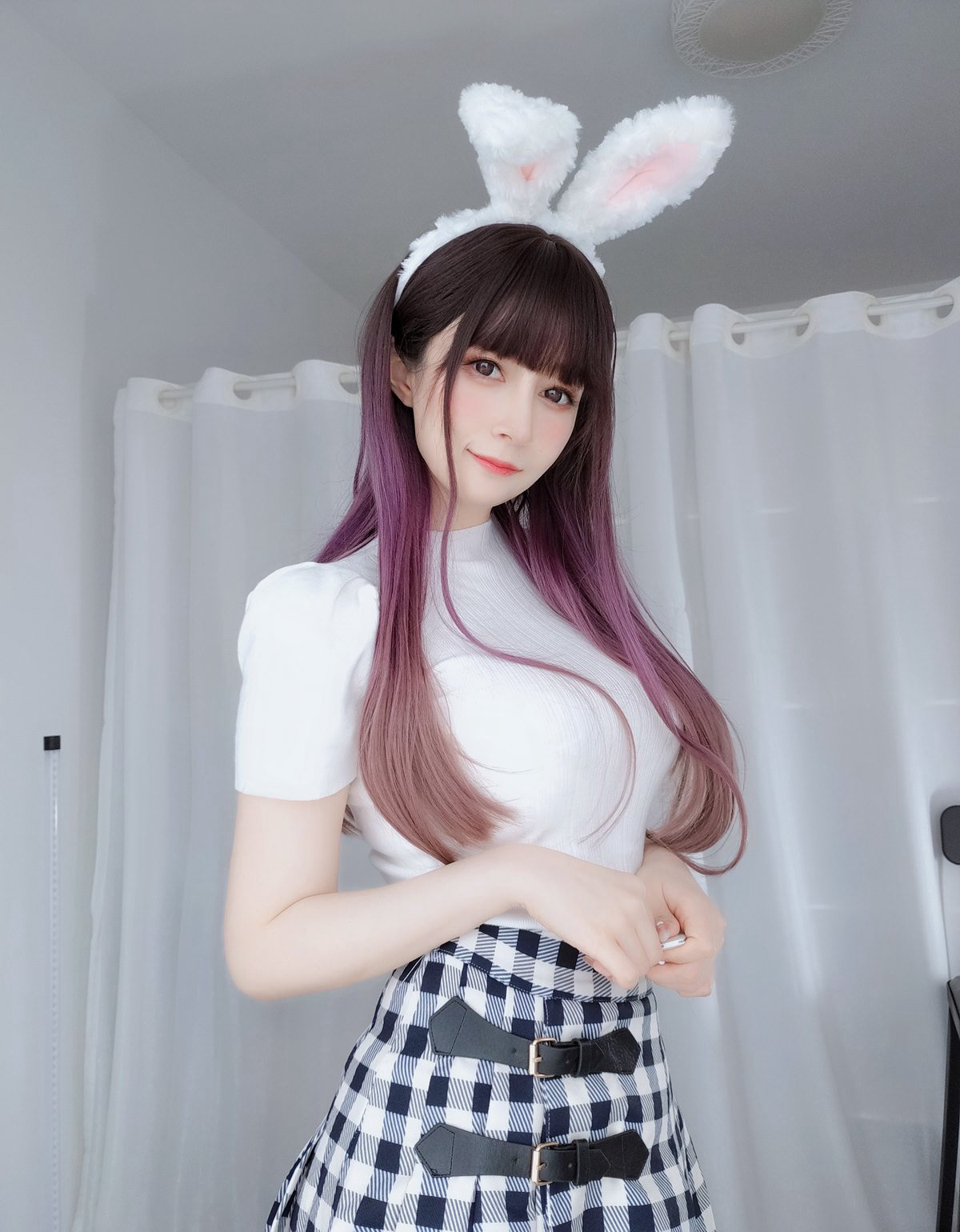 白银81COS兔女郎性感丰满大胸诱惑超污白丝美腿写真集