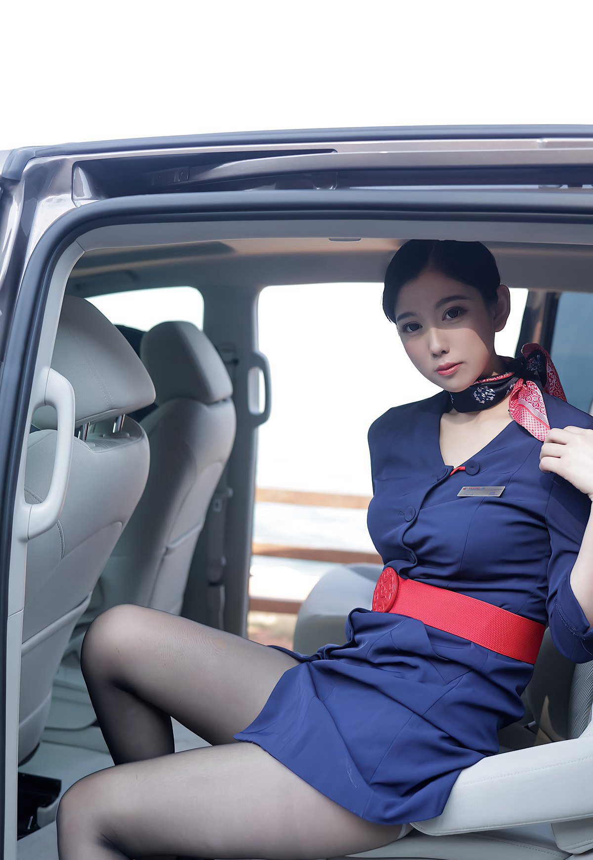 性感空姐制服诱惑车内诱惑脱黑丝诱惑白嫩身材超污套图