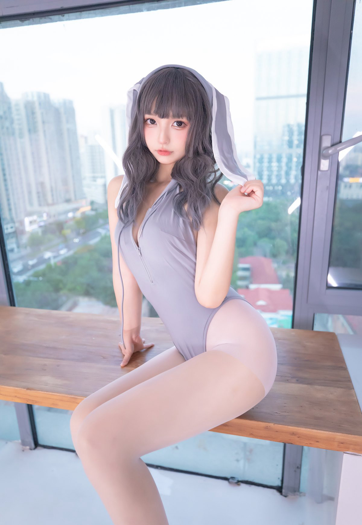 神楽坂真冬2022最新黑丝无内超薄白丝套图超污丝袜写真合集