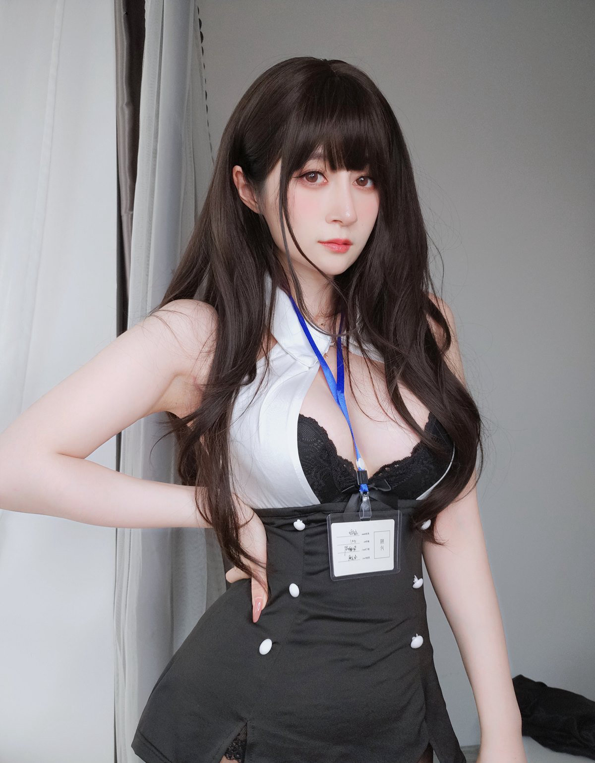 白银81性感JK丰满大胸超污大尺度风骚黑丝袜无内套图写真