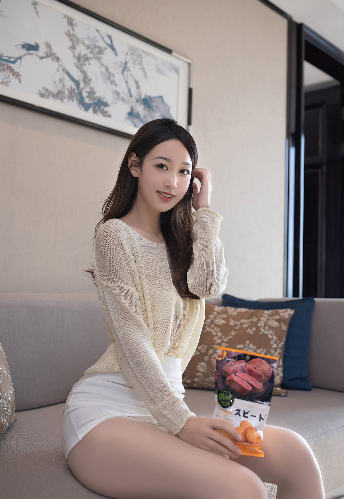 居家美少妇唐安琪白丝无内完美美腿高跟沙发上诱惑脱丝袜