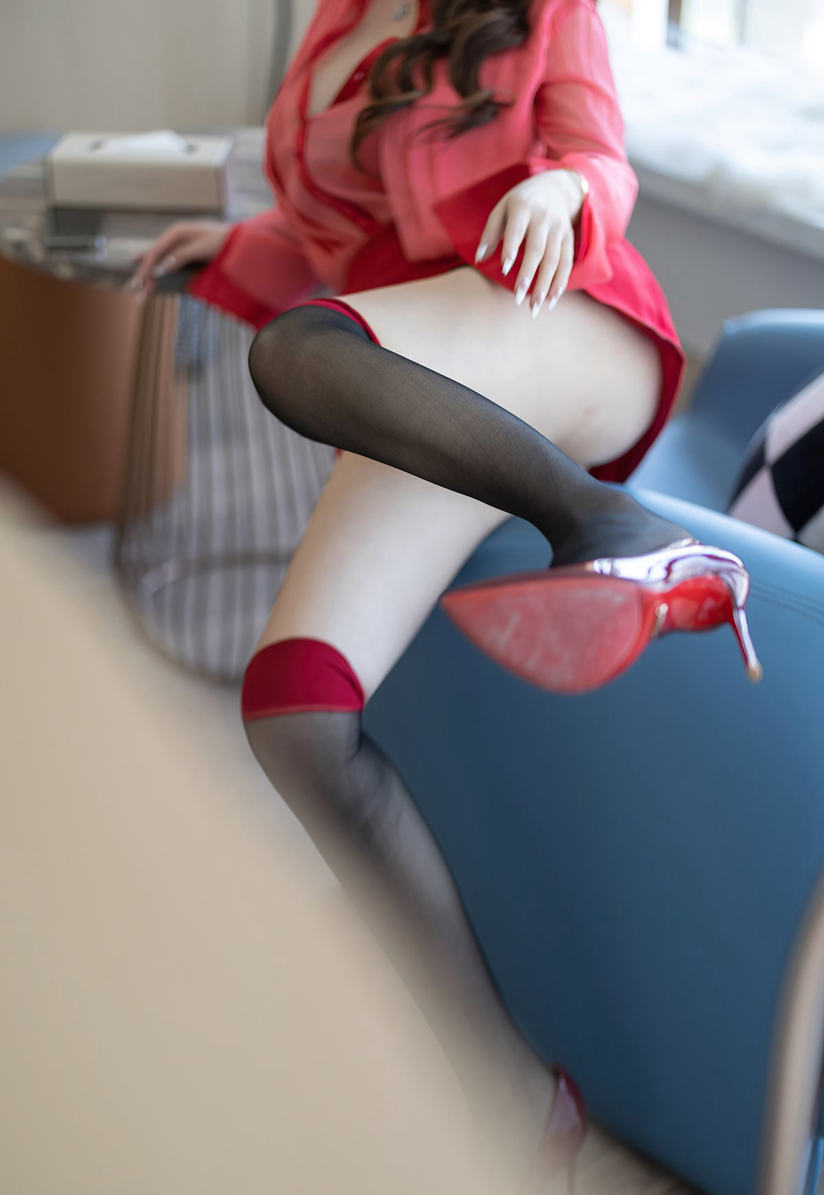 丝袜美腿护士尤妮丝极度诱人美女美女图片办公室