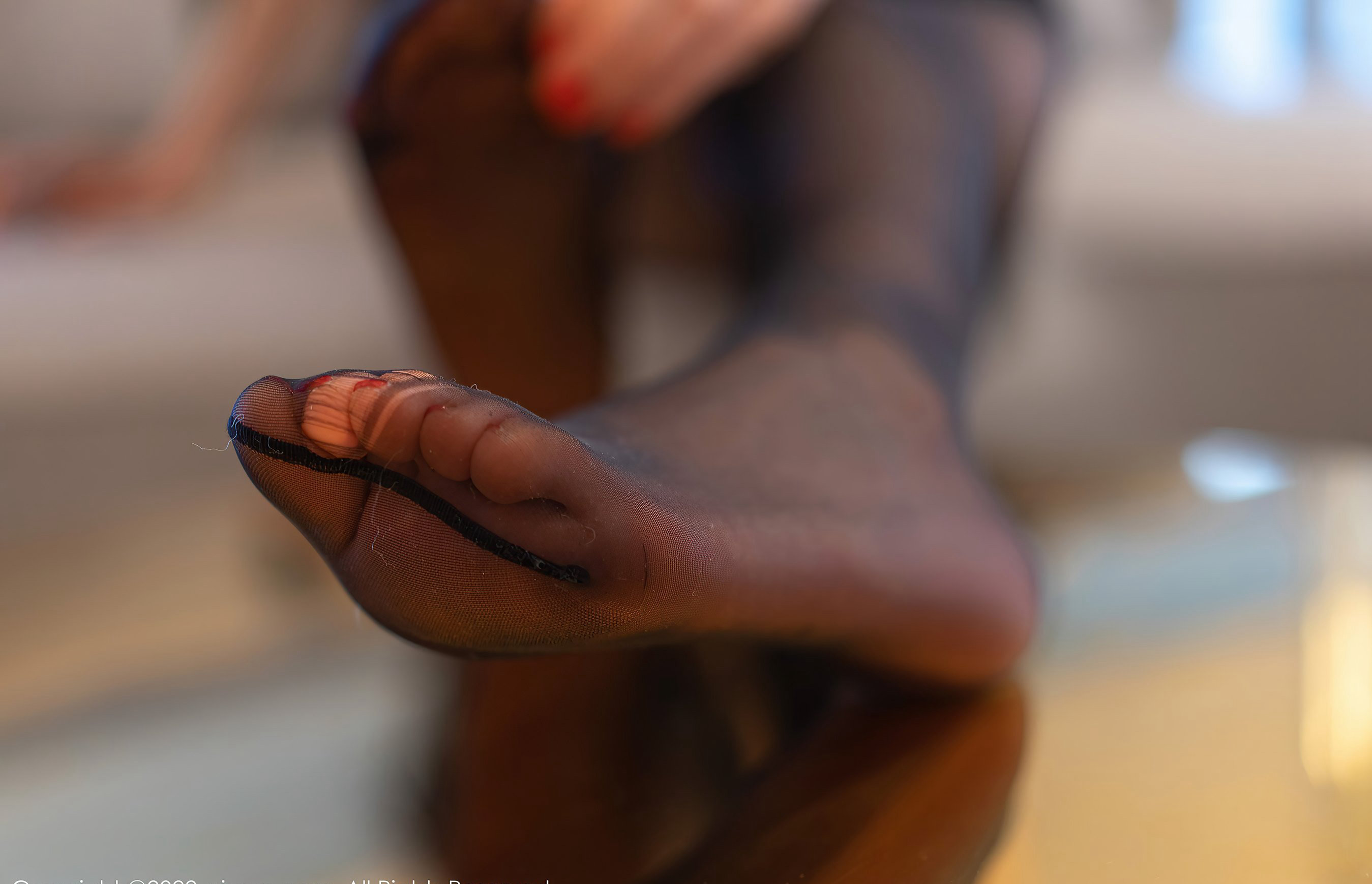 老师的丝袜美腿性感眼镜私拍大尺度尤妮丝美女图片