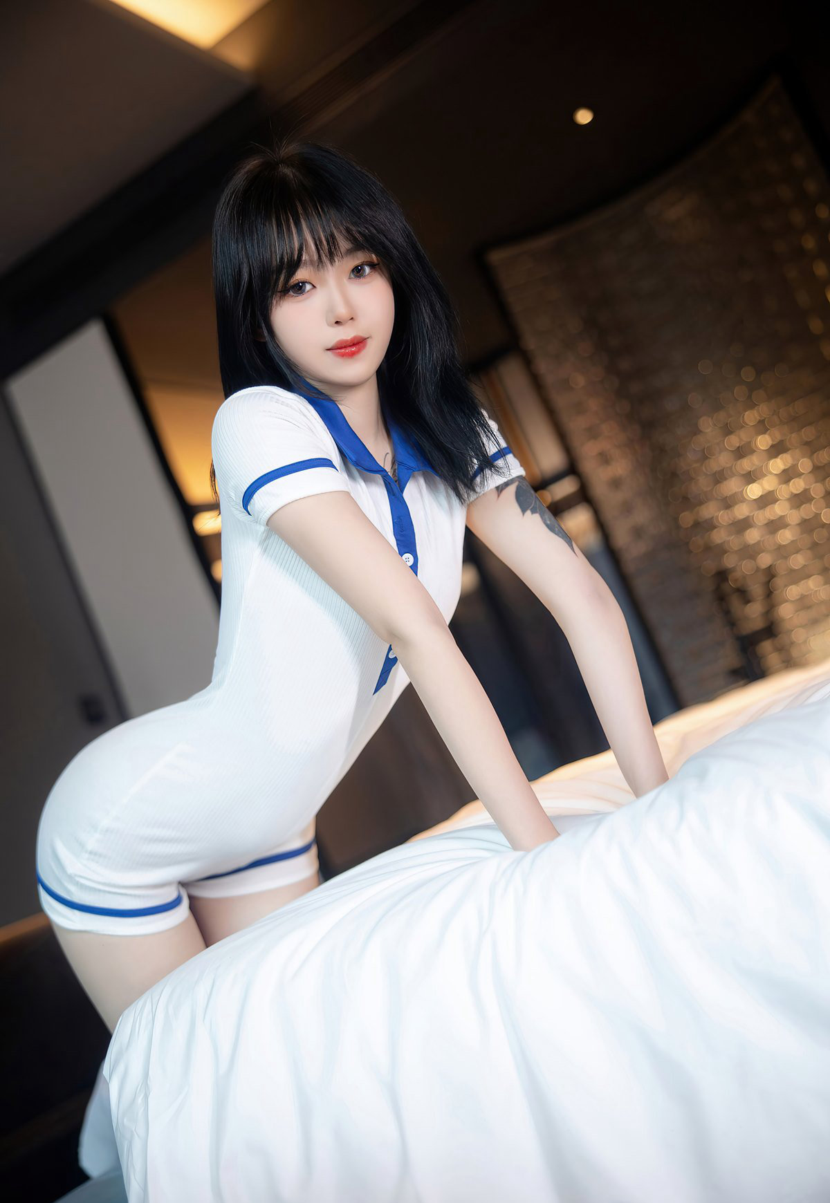 二次元邪恶白丝袜足控福利王雨纯性感写真