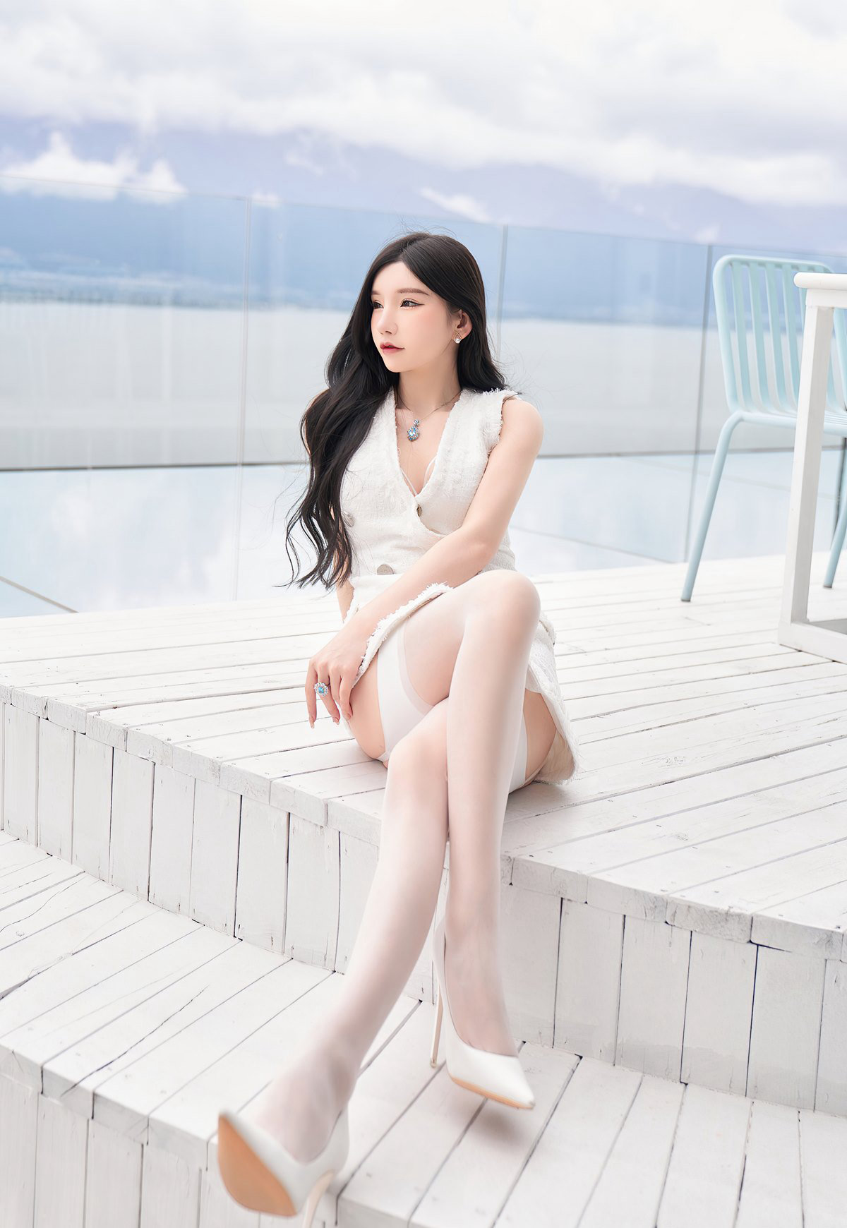 宅男女神周于希私密照片性感白丝高跟吊带丝袜绝版图片