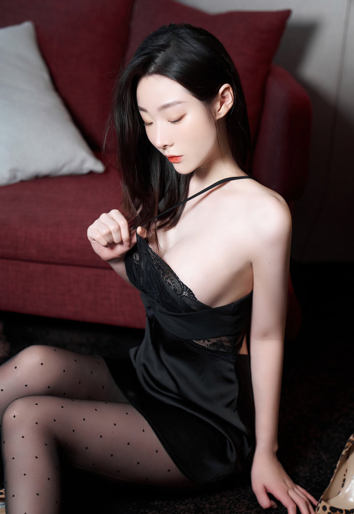 韩国风俗媚娘黑丝极品白皙皮肤丝袜无内美女污污的图片