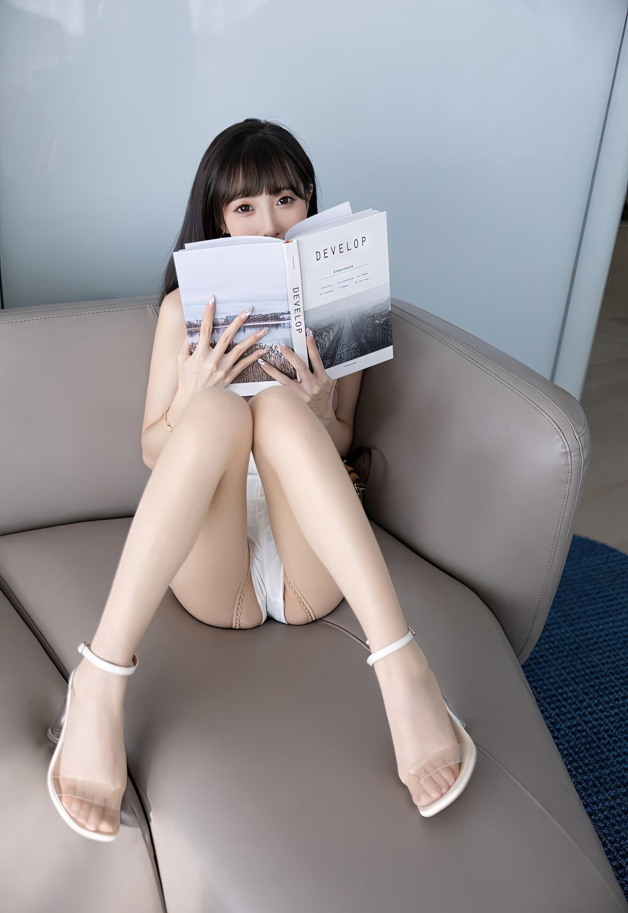 gogo西西人体大尺度高清肉色丝袜无内性感高跟凉鞋