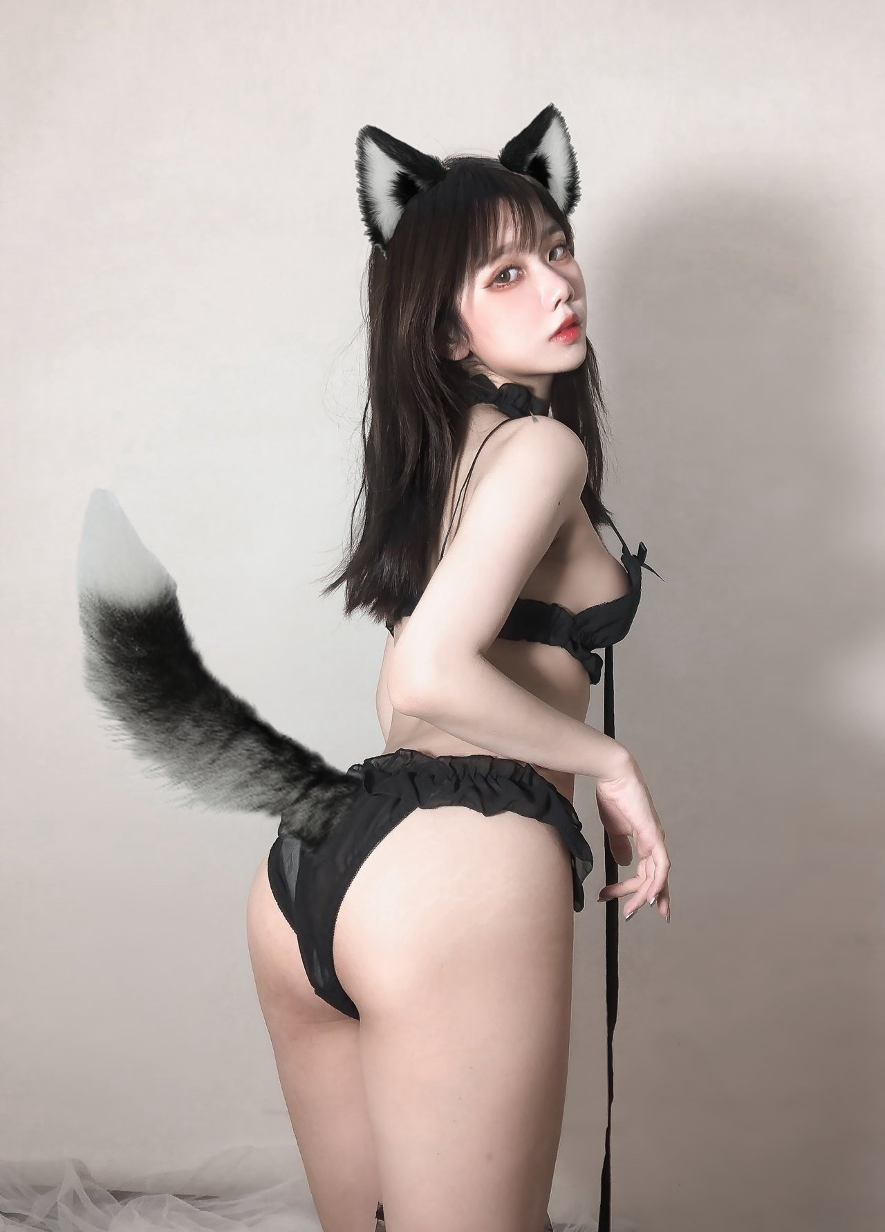 二次元COSPLAY制服丝袜在线岳的美艳丰满大尺度