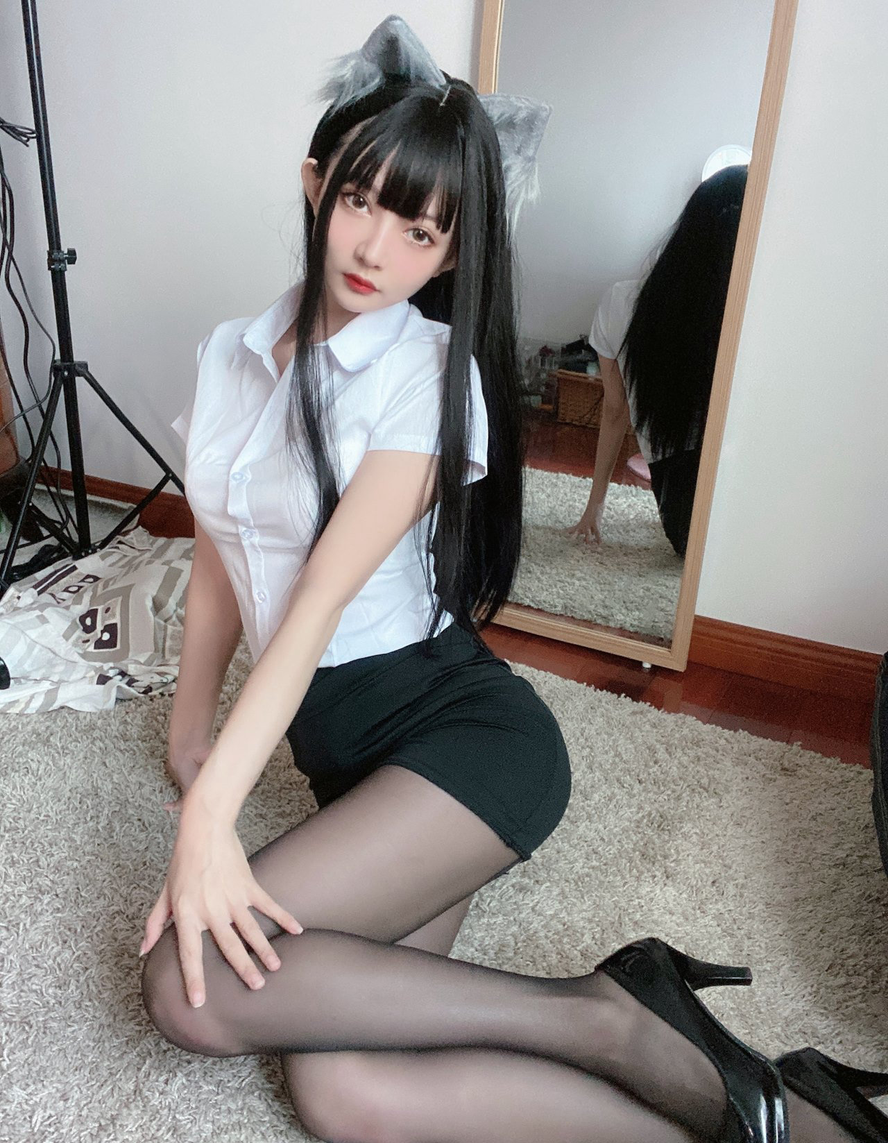 51酱美女老师cosplay大尺度超污动漫美女白丝美腿