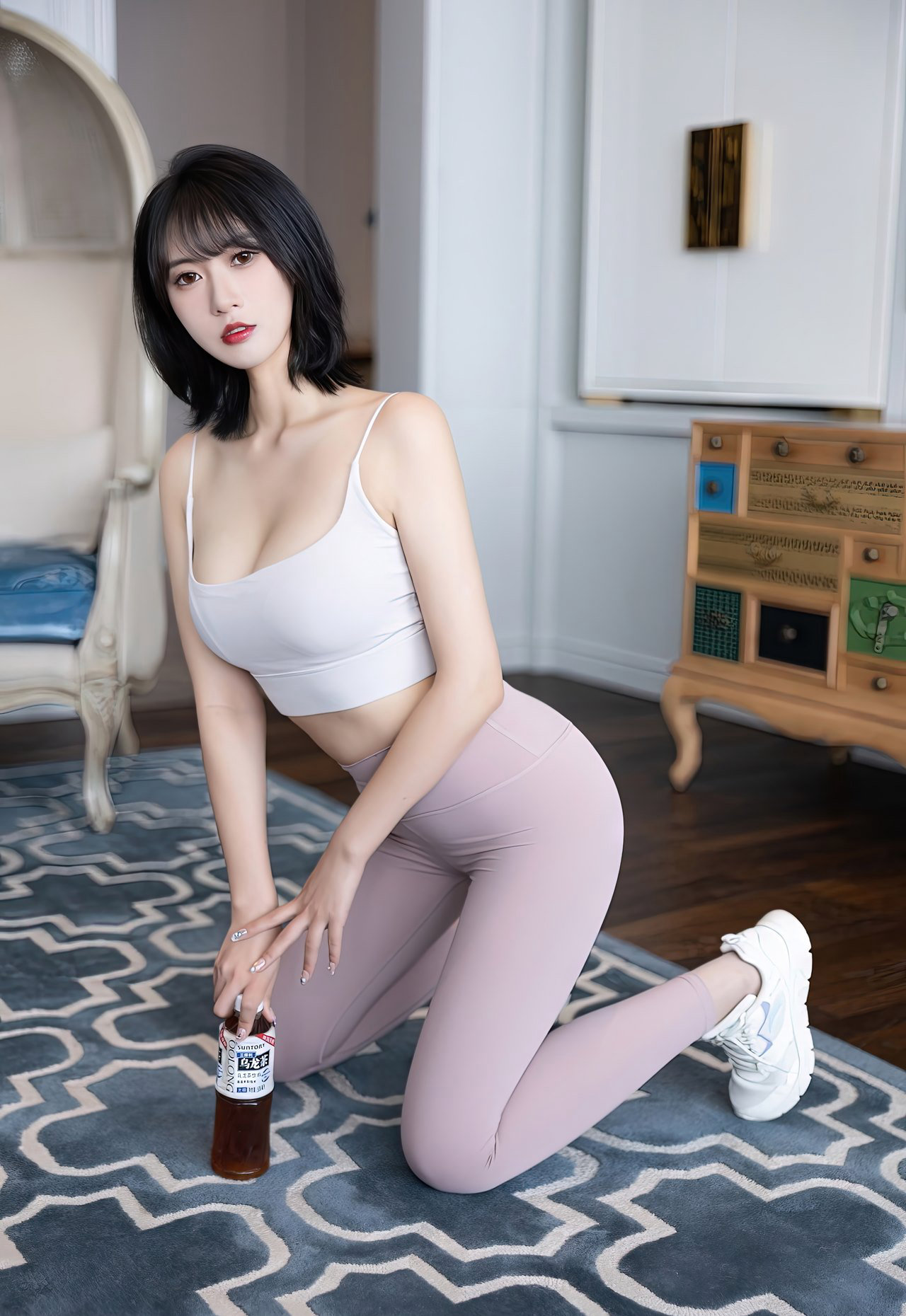 美女诱惑图片丝袜美臀综合图性感的瑜伽一字马女秘书