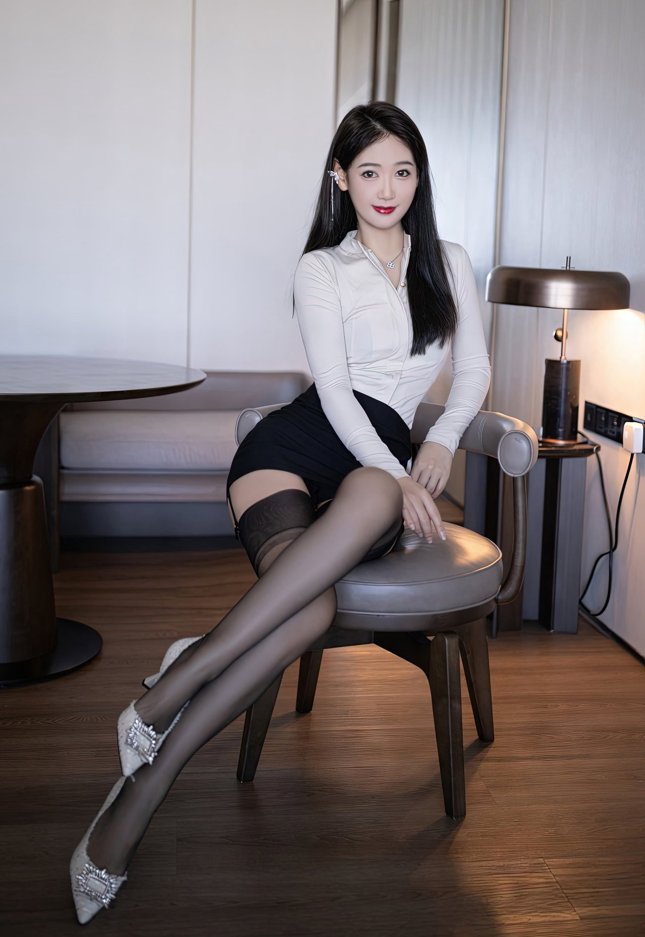 唐安琪情趣吊带丝袜性感美臀丁字裤国产精品艺校美女