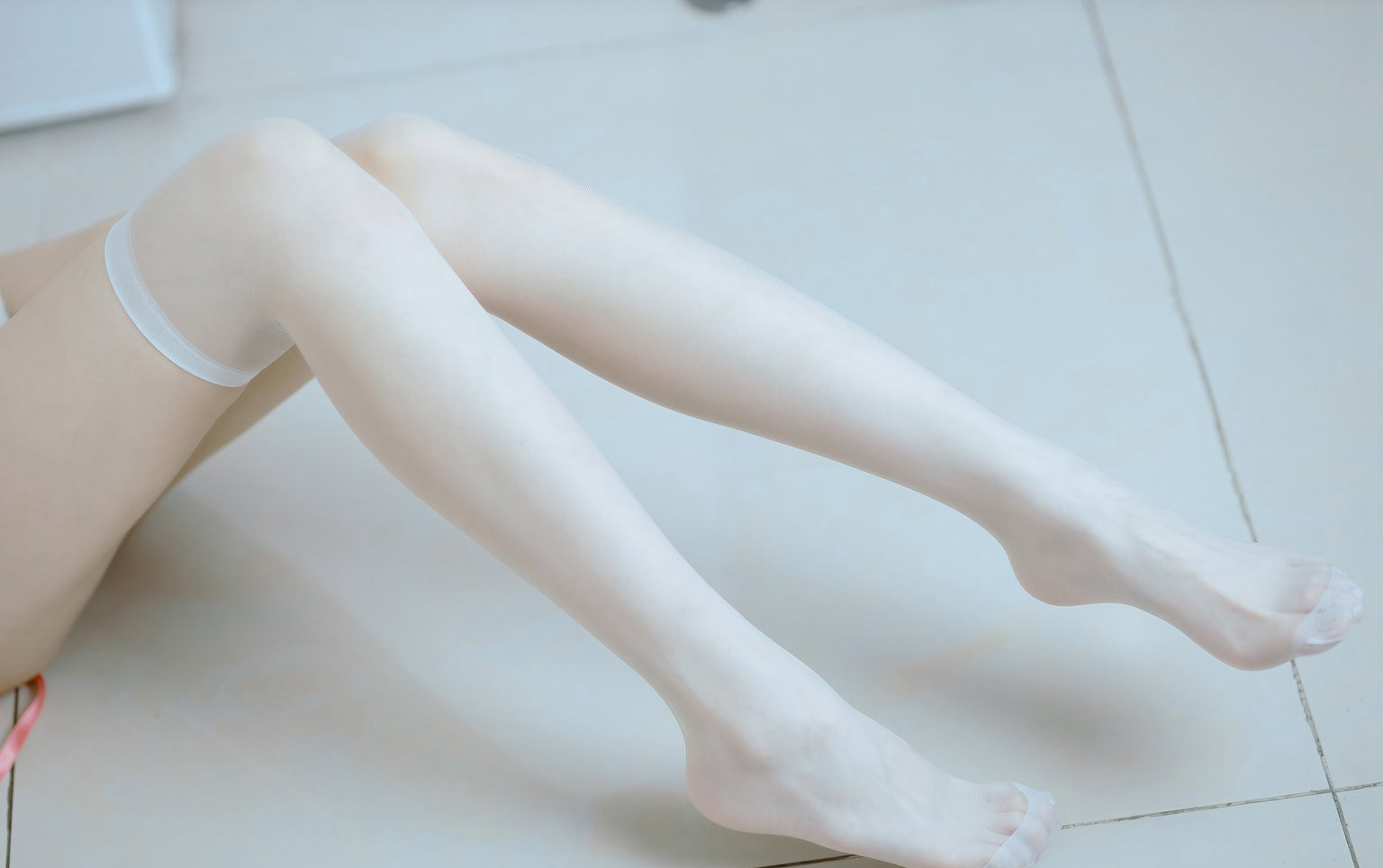 清纯白色丝袜动漫美女许岚露内内图大尺度超污