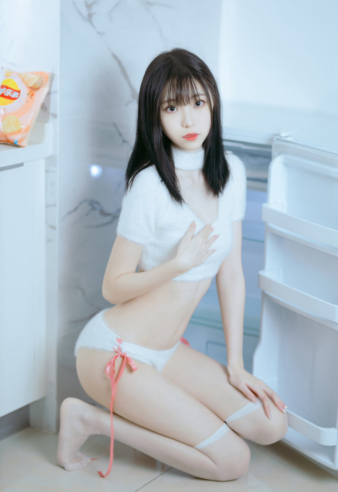 清纯白色丝袜动漫美女许岚露内内图大尺度超污