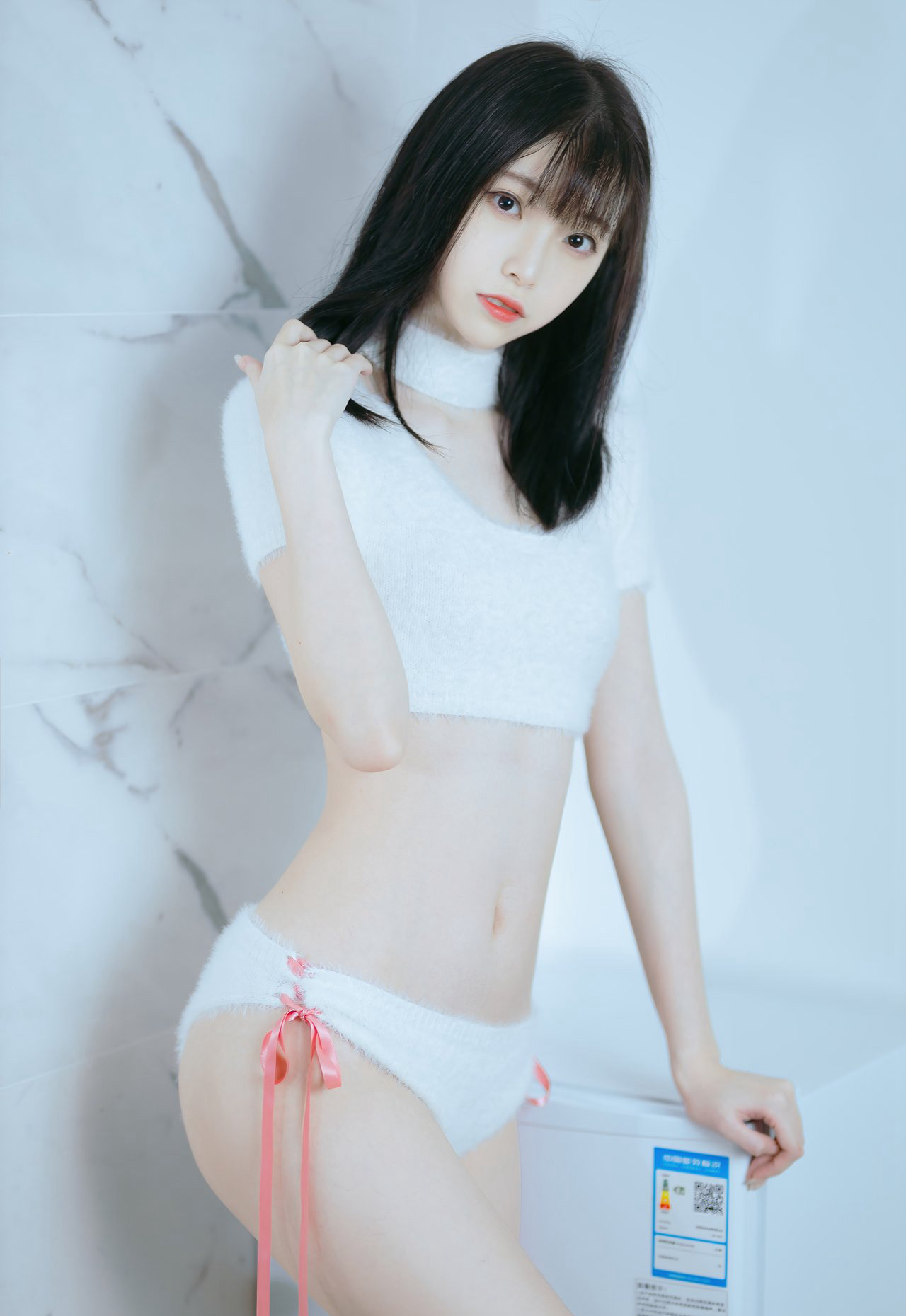 清纯白色丝袜动漫美女许岚露内内图大尺度超污