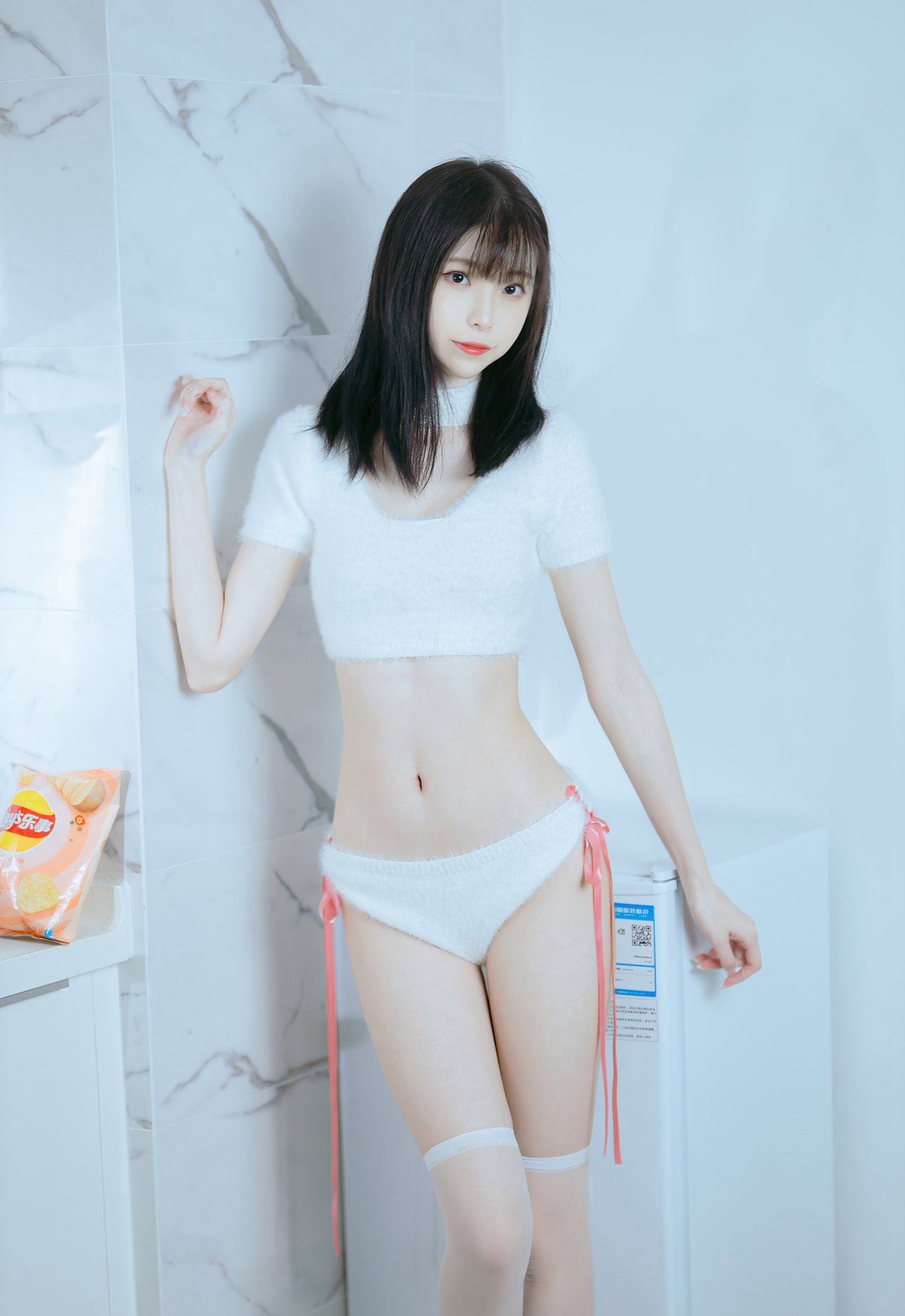 清纯白色丝袜动漫美女许岚露内内图大尺度超污