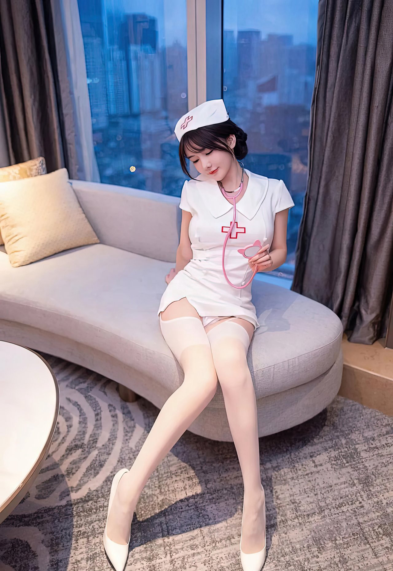 性感护士姐姐极品白丝高跟丁字裤mm131极品尤物美女图片