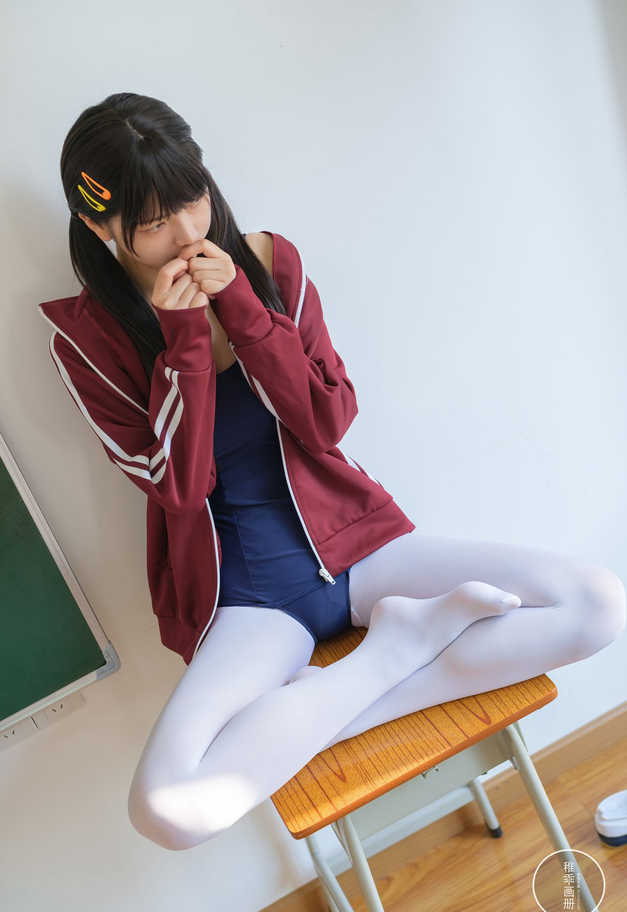 柴系小乖羞羞漫画白丝玉足尤物情趣大尺度cosplay美女