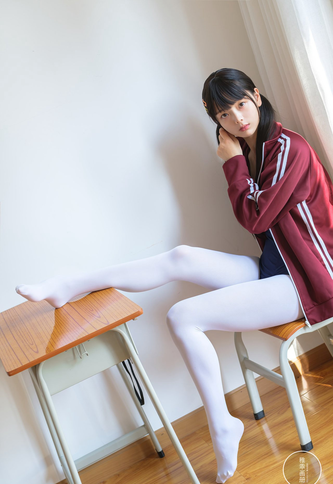 柴系小乖羞羞漫画白丝玉足尤物情趣大尺度cosplay美女