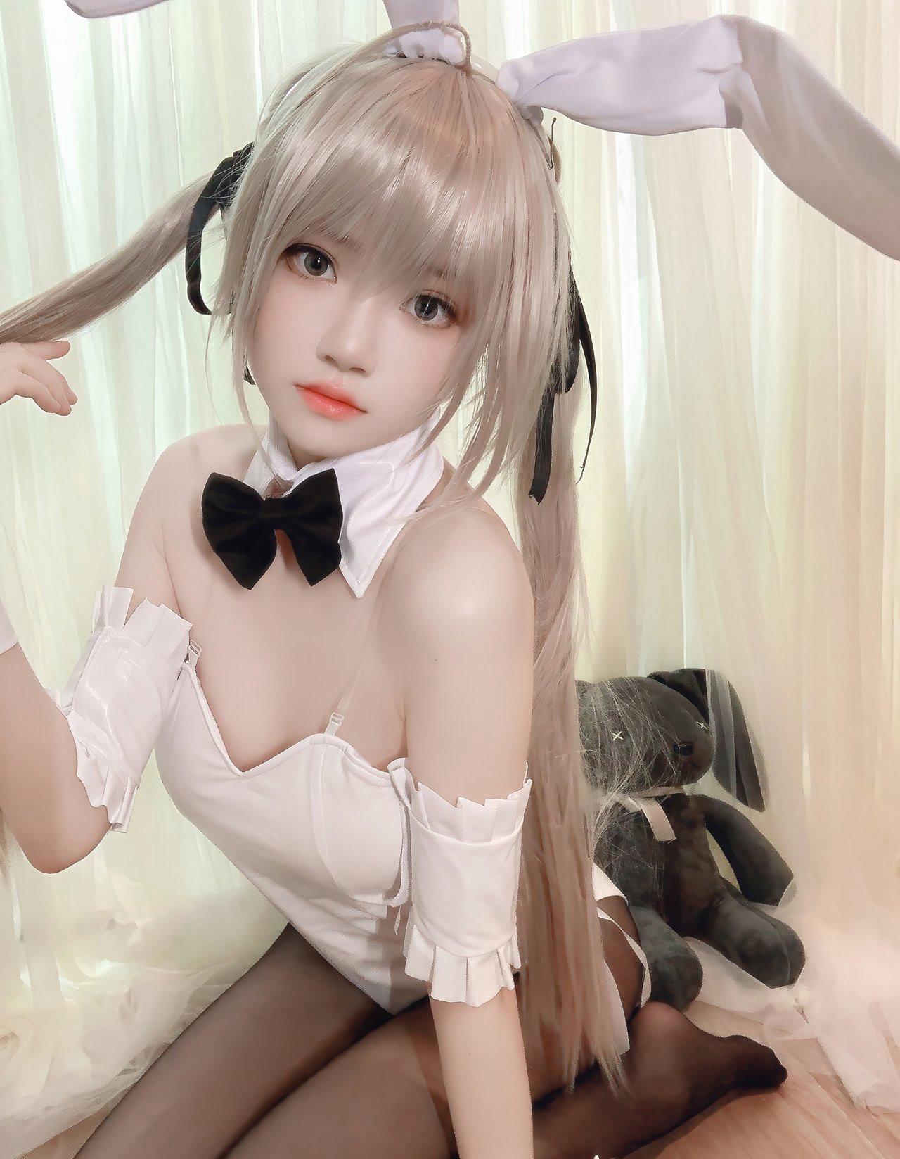 cosplay写真裸桜桃喵露私极品美女短裙制服丝袜美腿照