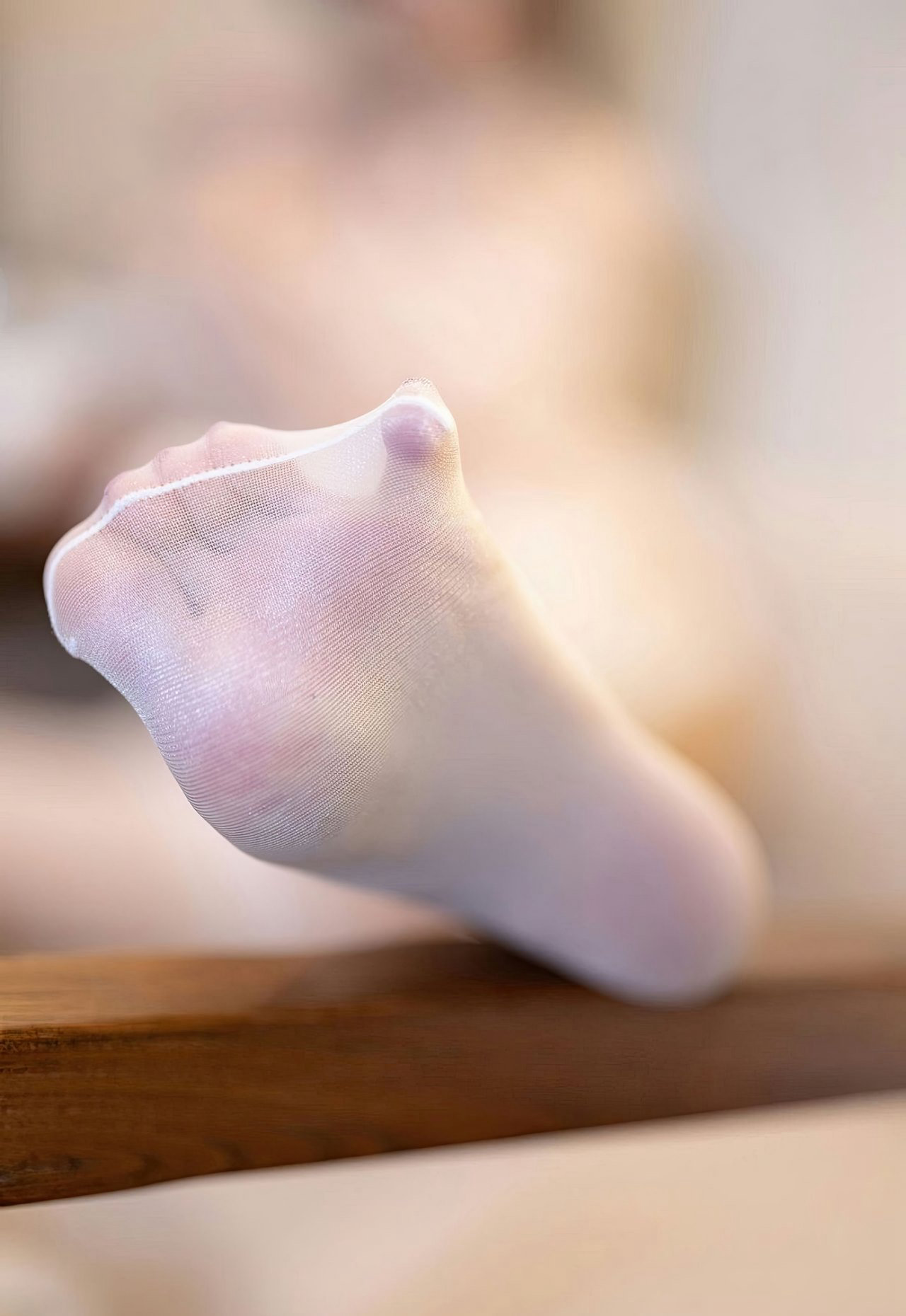 杨晨晨老师白丝高跟旗袍性感大胸美女丝袜美腿诱惑