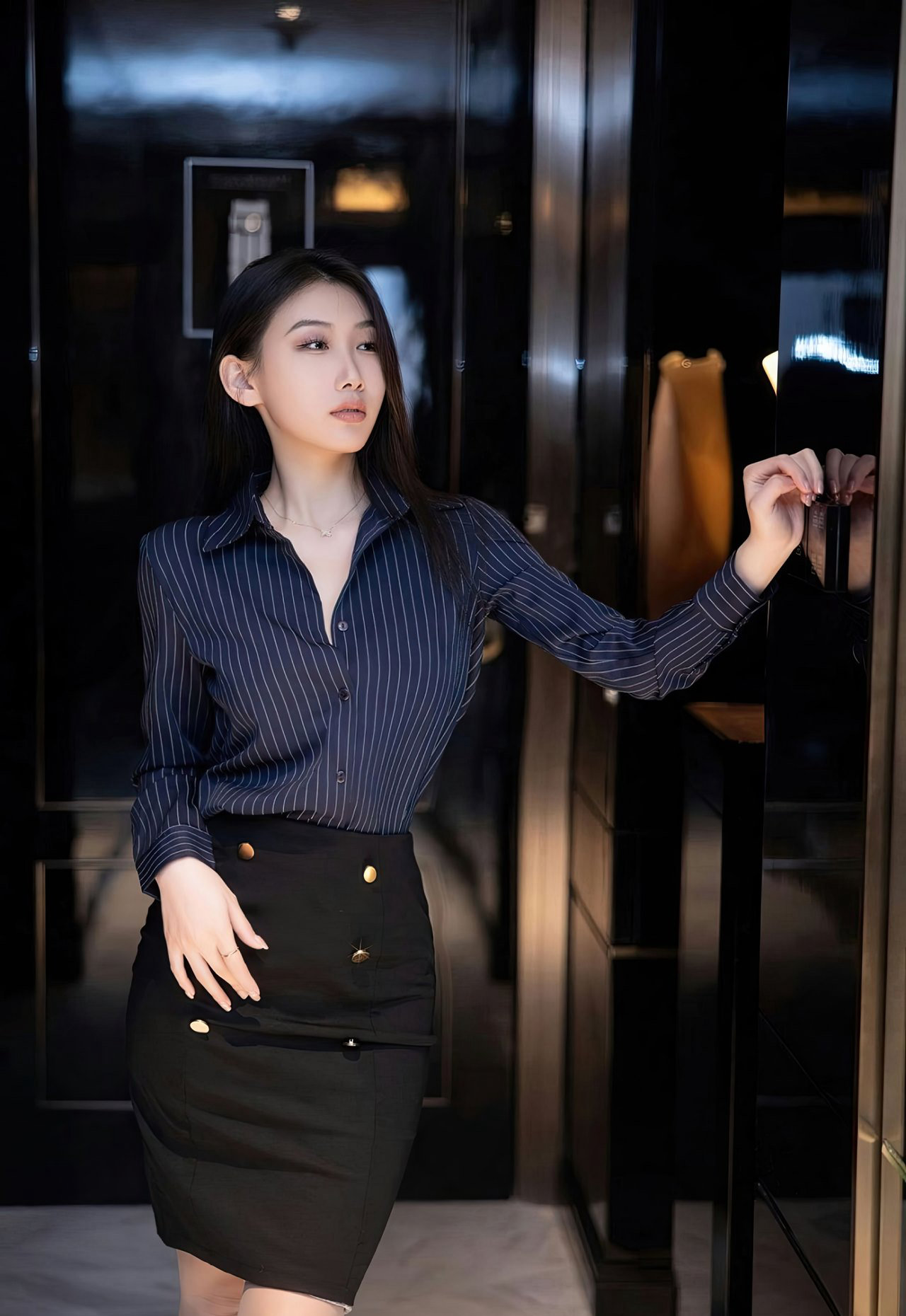 灰色丝袜翘臀无内丰满美腿白嫩极品白嫩丰满尤物诱惑组图