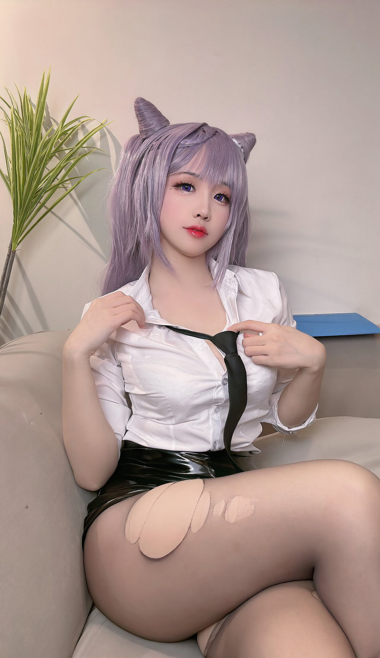 极品JK黑丝制服皮裤二次元美女脱性感丝袜玉足高跟秘书