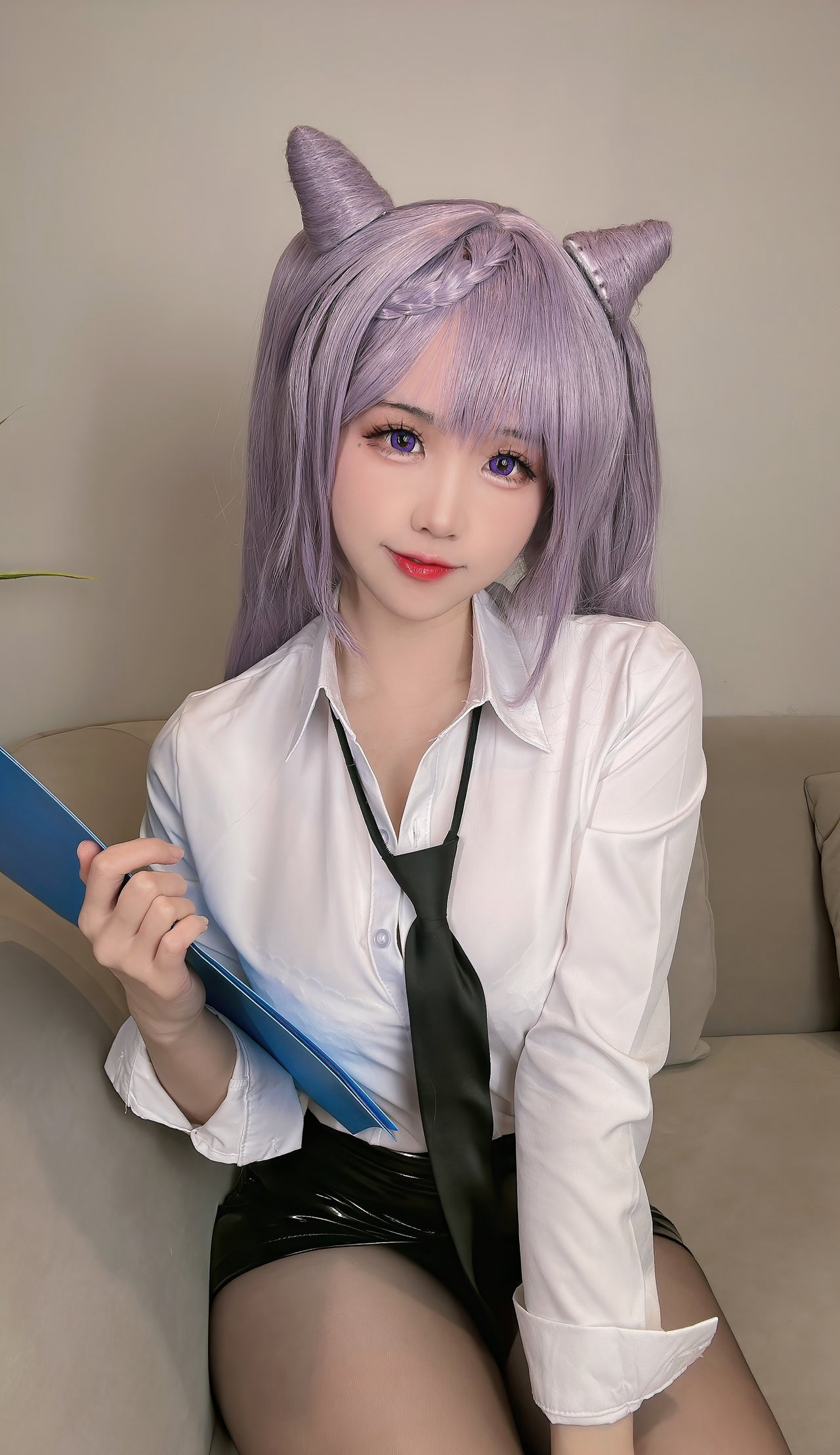 极品JK黑丝制服皮裤二次元美女脱性感丝袜玉足高跟秘书