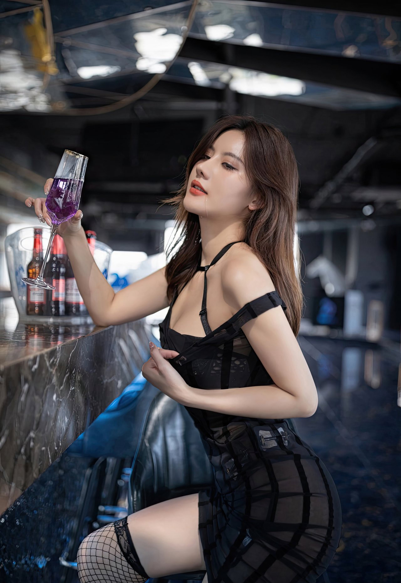 就是阿朱2023网袜美腿无圣光大尺度写真mm191销魂美女图