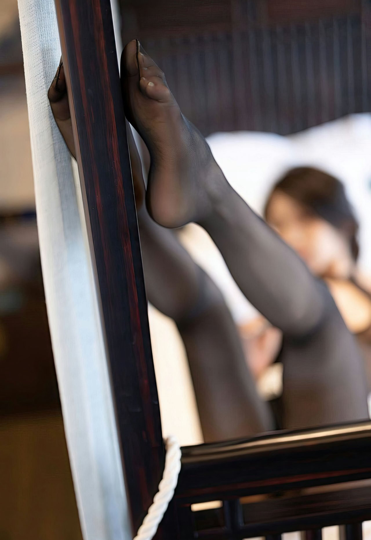 性感美女图片mn131白丝美少妇全棵女性艺术写真