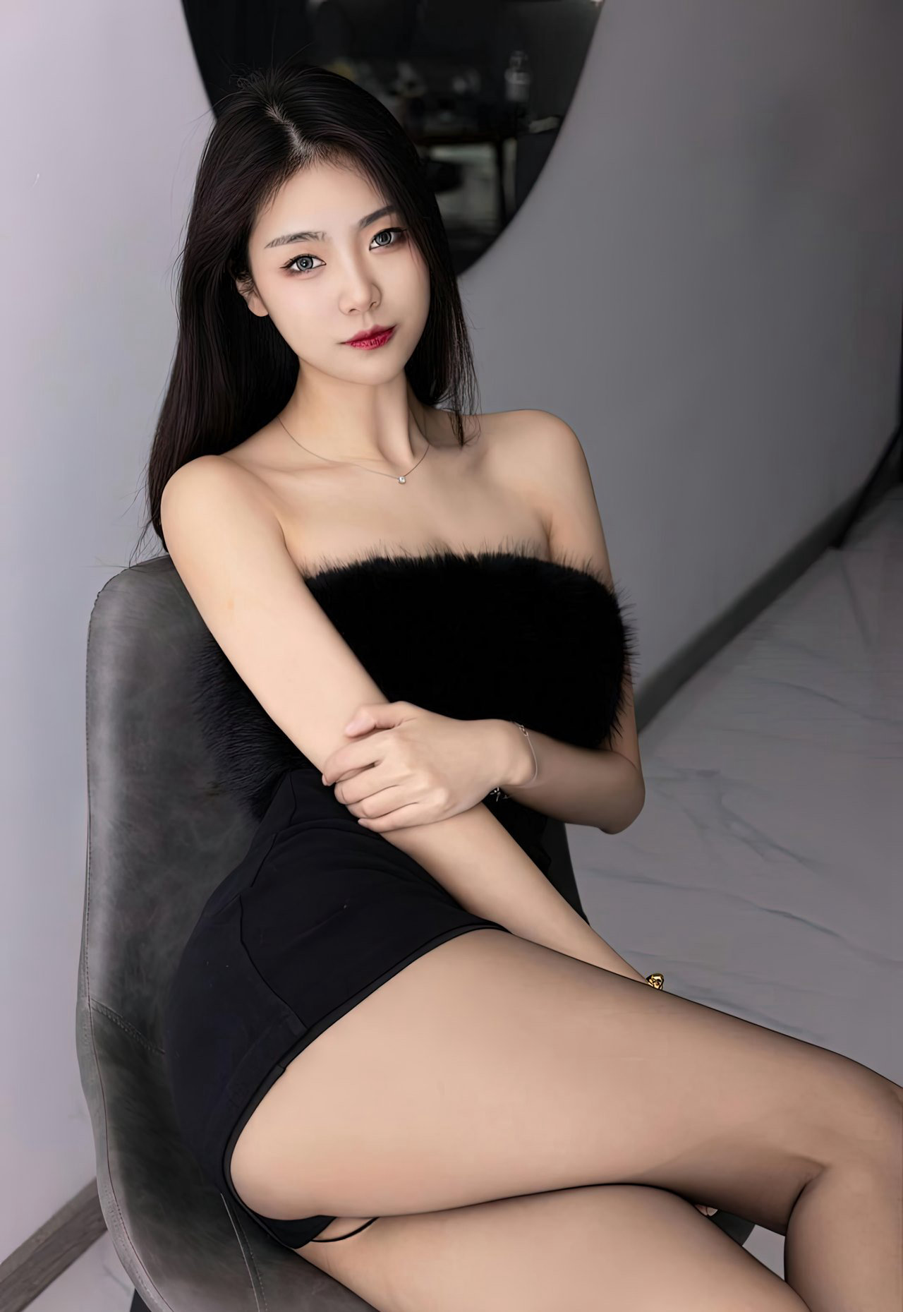 高颜值黑丝美腿高跟性感丰满大腿极品紧身包臀裙