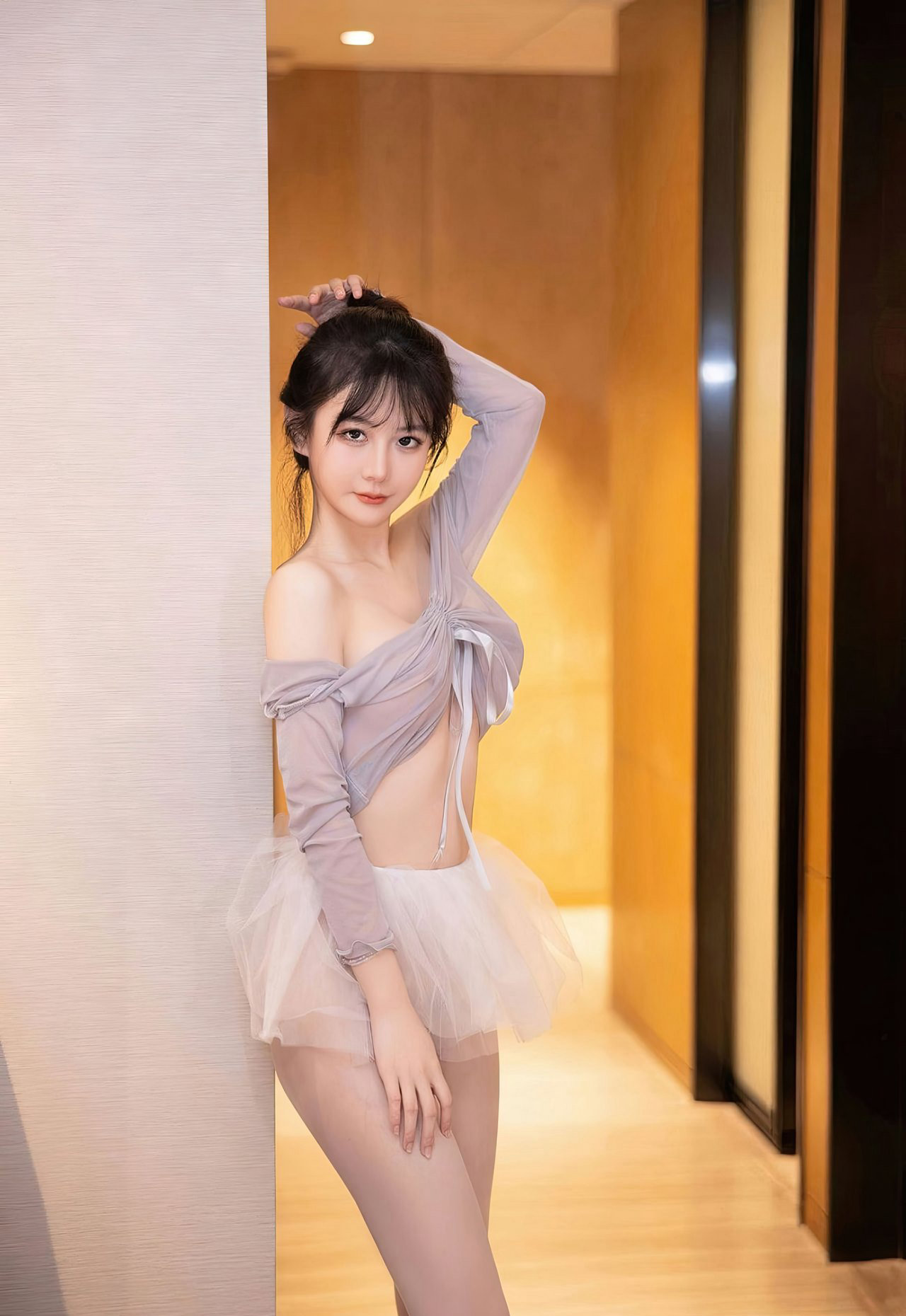 芭蕾舞蹈系妹子极品白丝美腿一字马白嫩大乳丰满美女白嫩白嫩