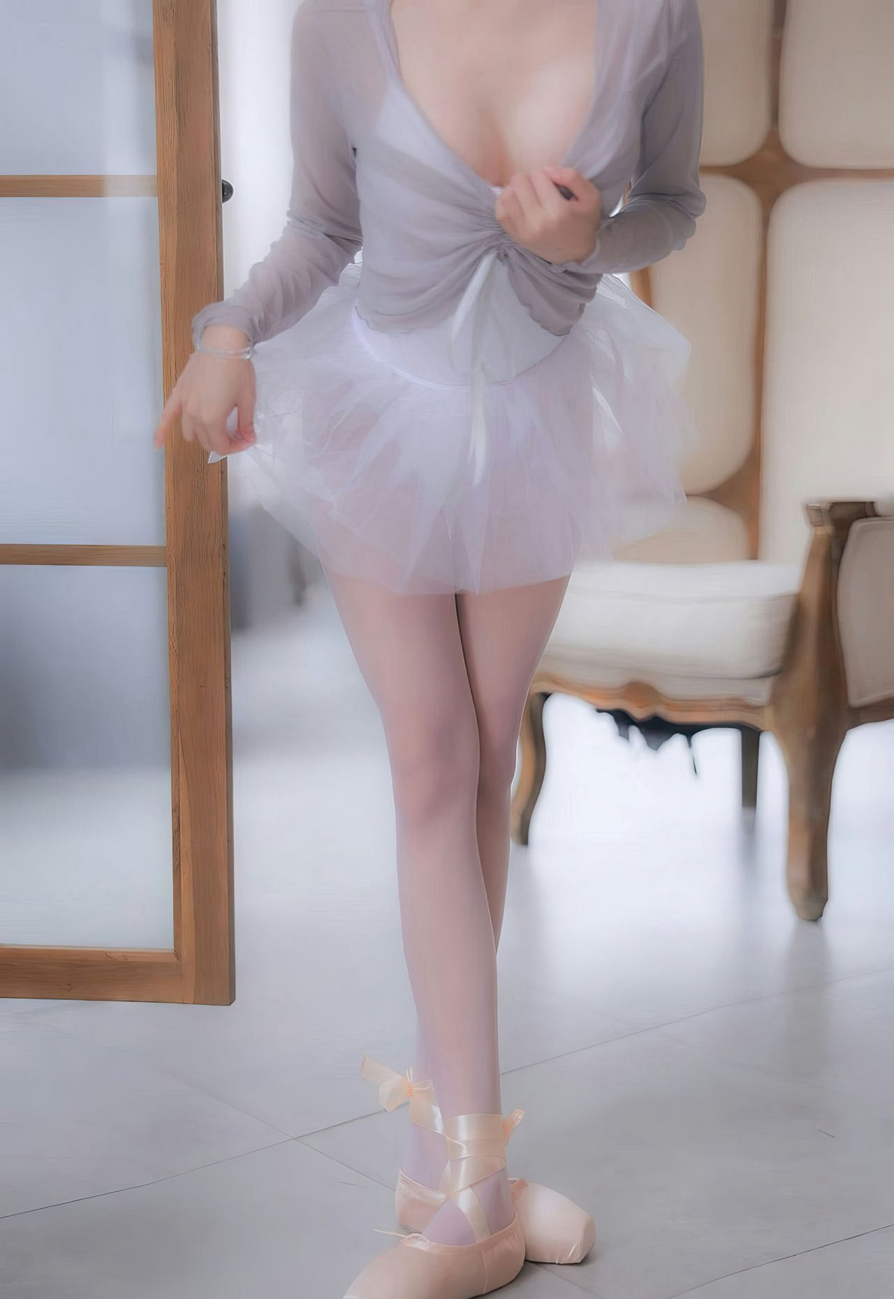 芭蕾舞蹈系妹子极品白丝美腿一字马白嫩大乳丰满美女白嫩白嫩