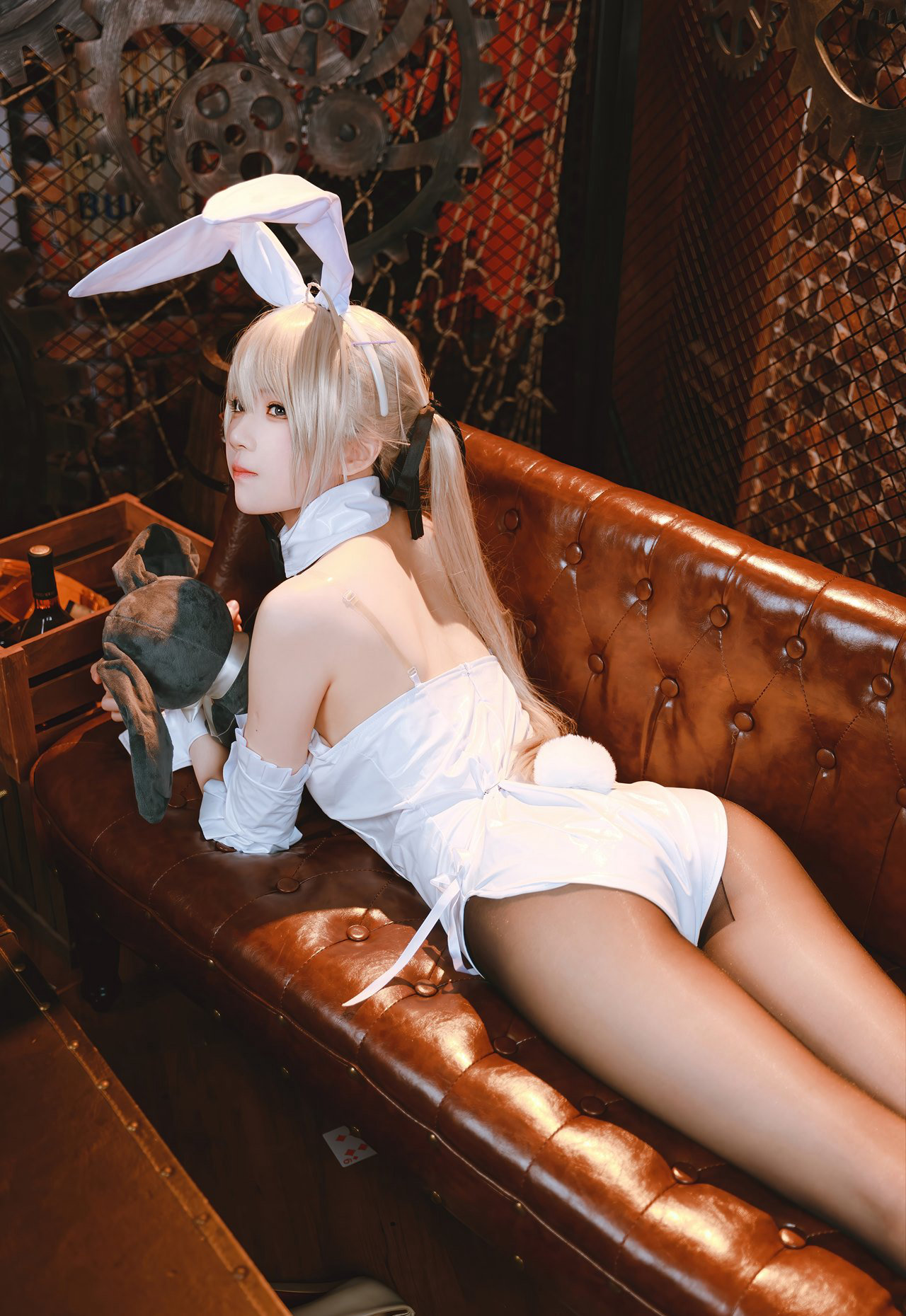 cosplay写真桜桃喵极品美女短裙制服丝袜美腿照