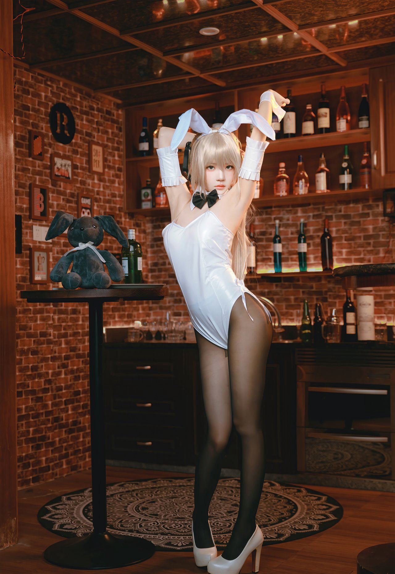 cosplay写真桜桃喵极品美女短裙制服丝袜美腿照