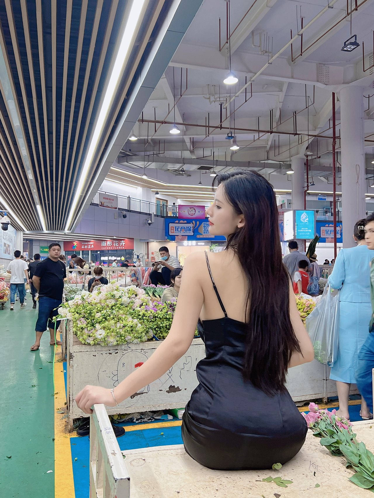 就是阿朱啊菜市场黑丝高跟性感曲线风骚诱惑高清图片