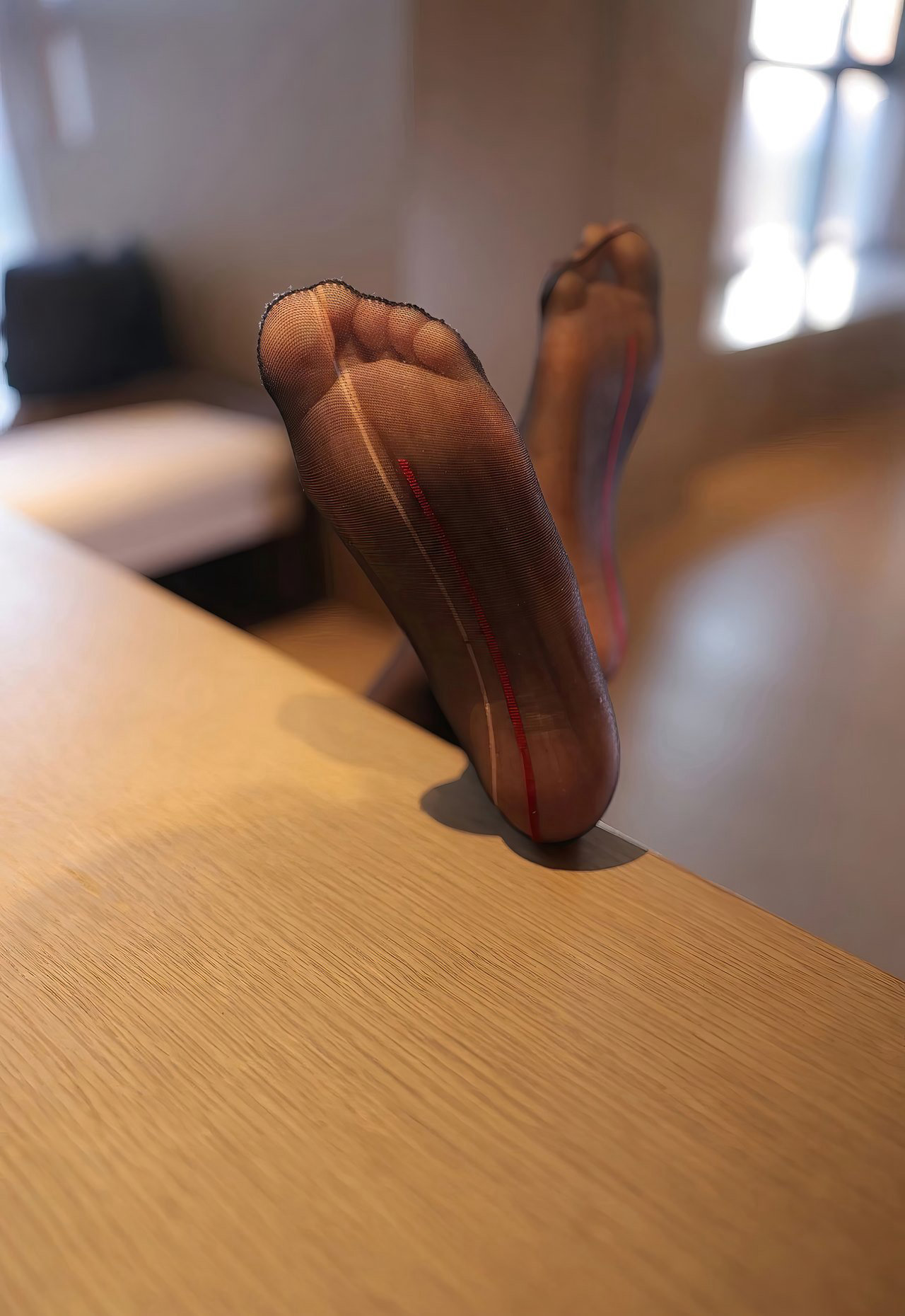 性感秘书制服黑丝无内丰满美臀极品丝袜写真大尺度无内