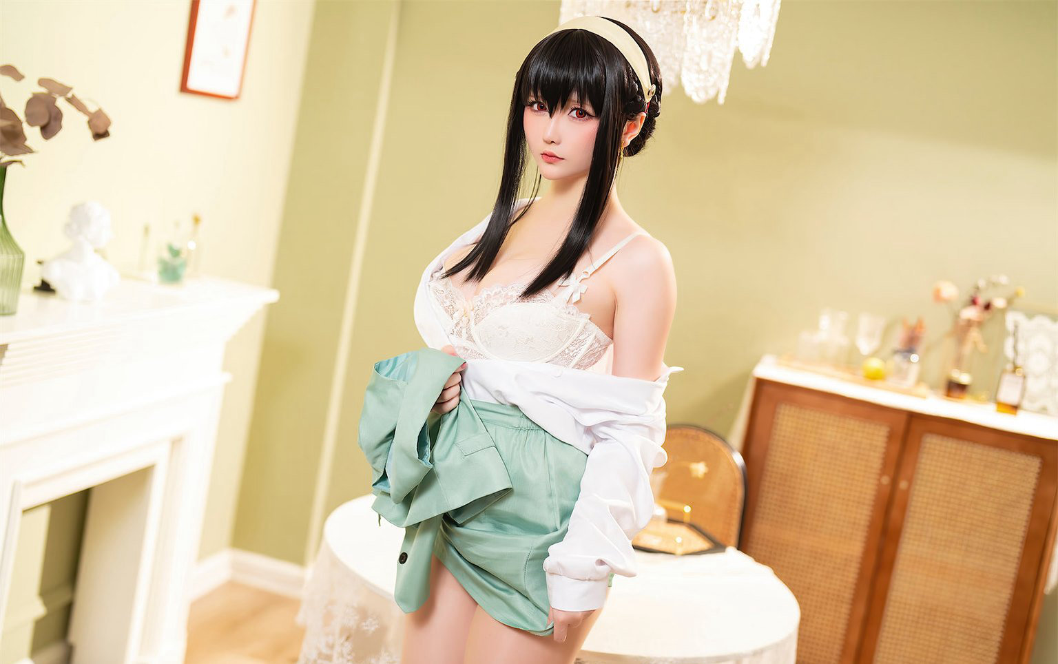 星之迟迟性感制服cosplay性感美臀丁字裤动漫美女写真