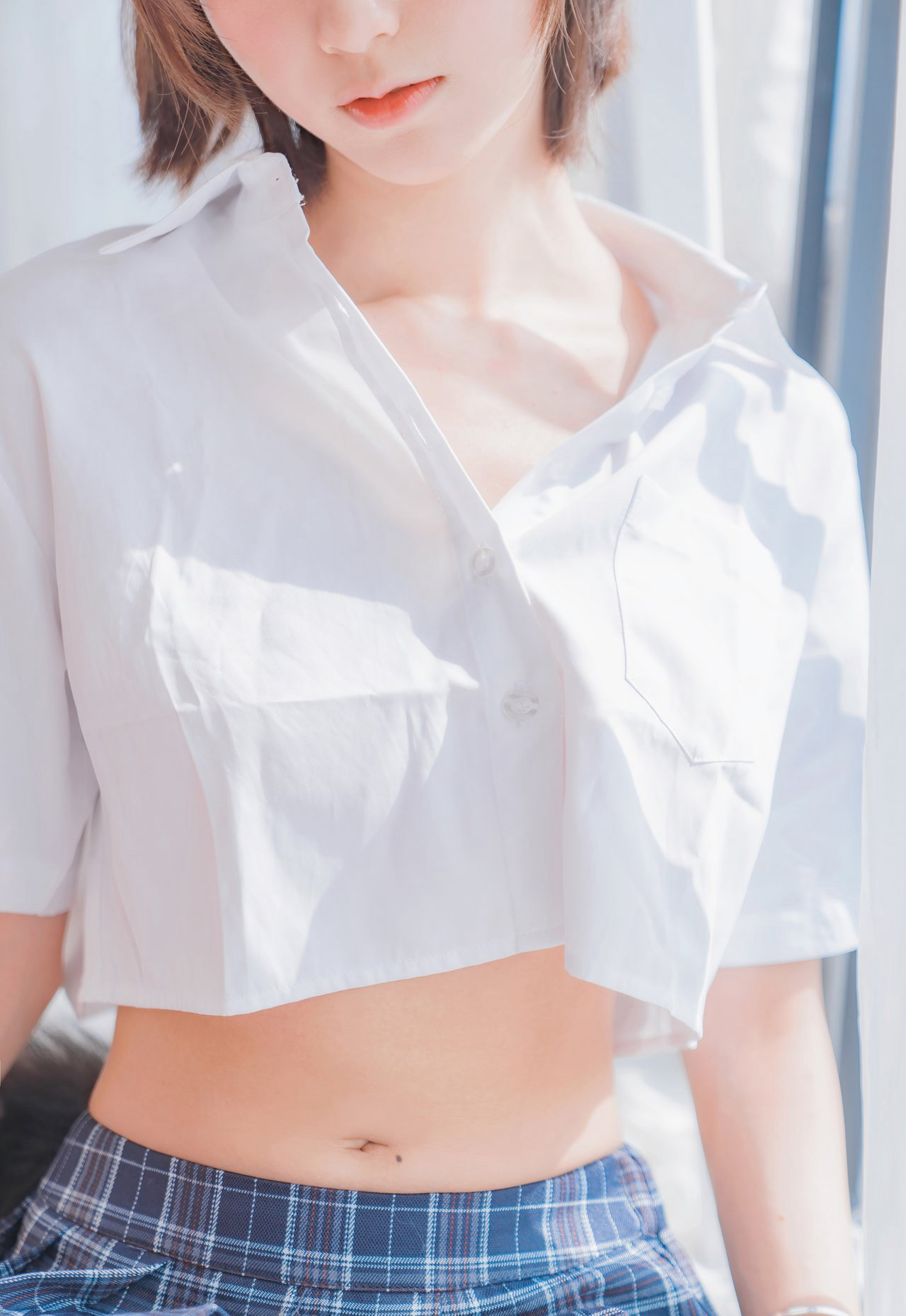 白丝小蛮腰cos水手服性感超短裙销魂美女