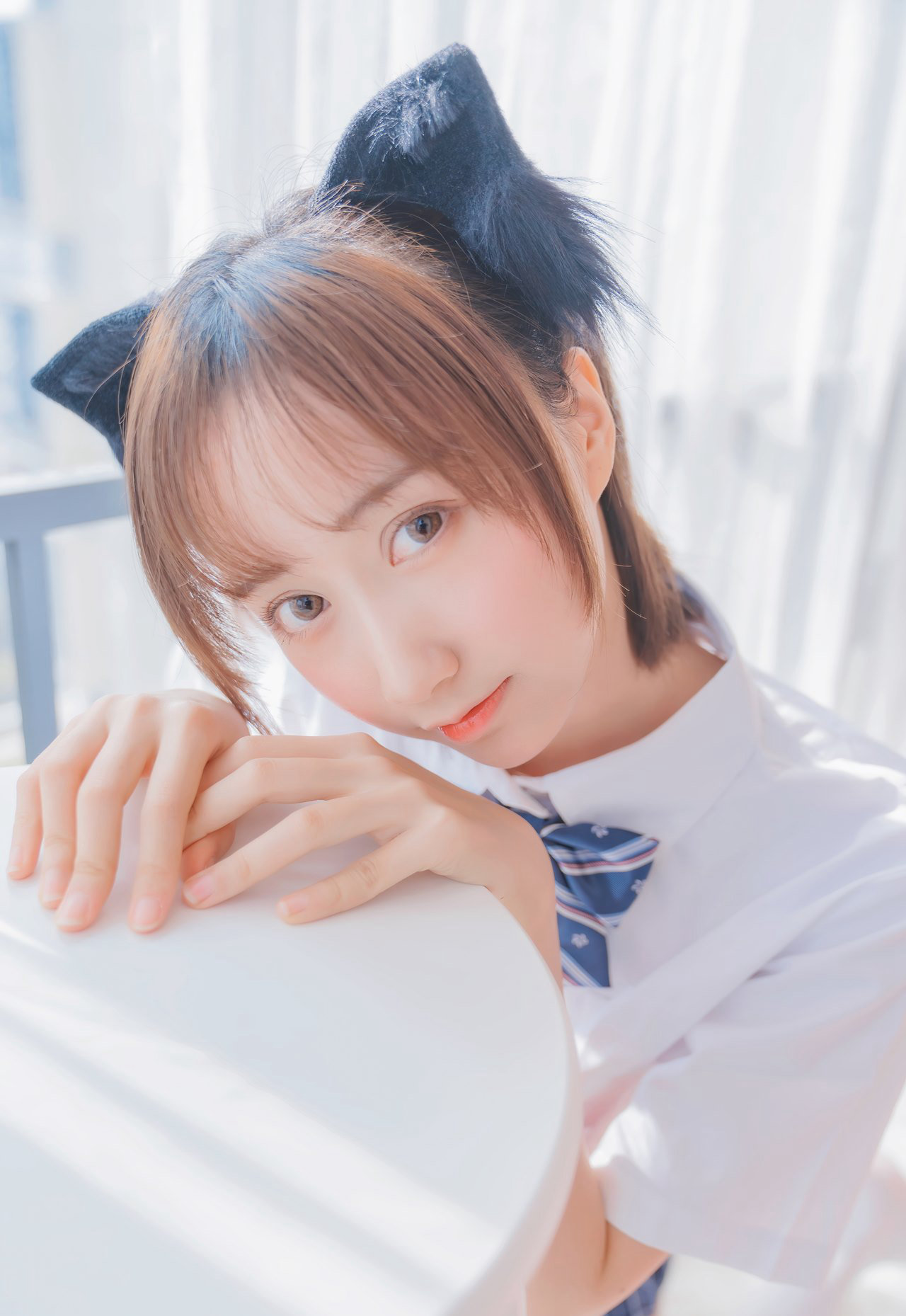 白丝小蛮腰cos水手服性感超短裙销魂美女