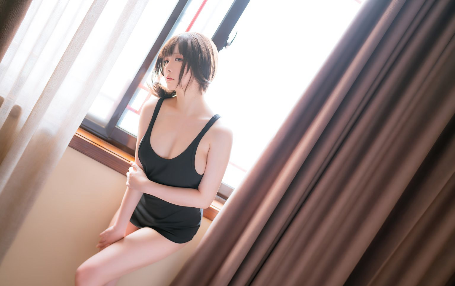 星之迟迟性感黑丝丰满大胸诱惑白嫩皮肤大尺度cosplay写真