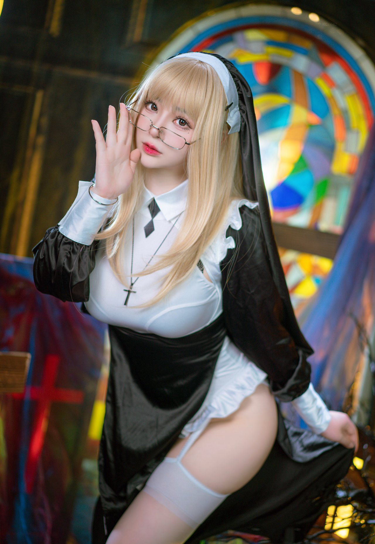 cosplay大胸丁字裤黑丝美臀性感大尺度动漫美女