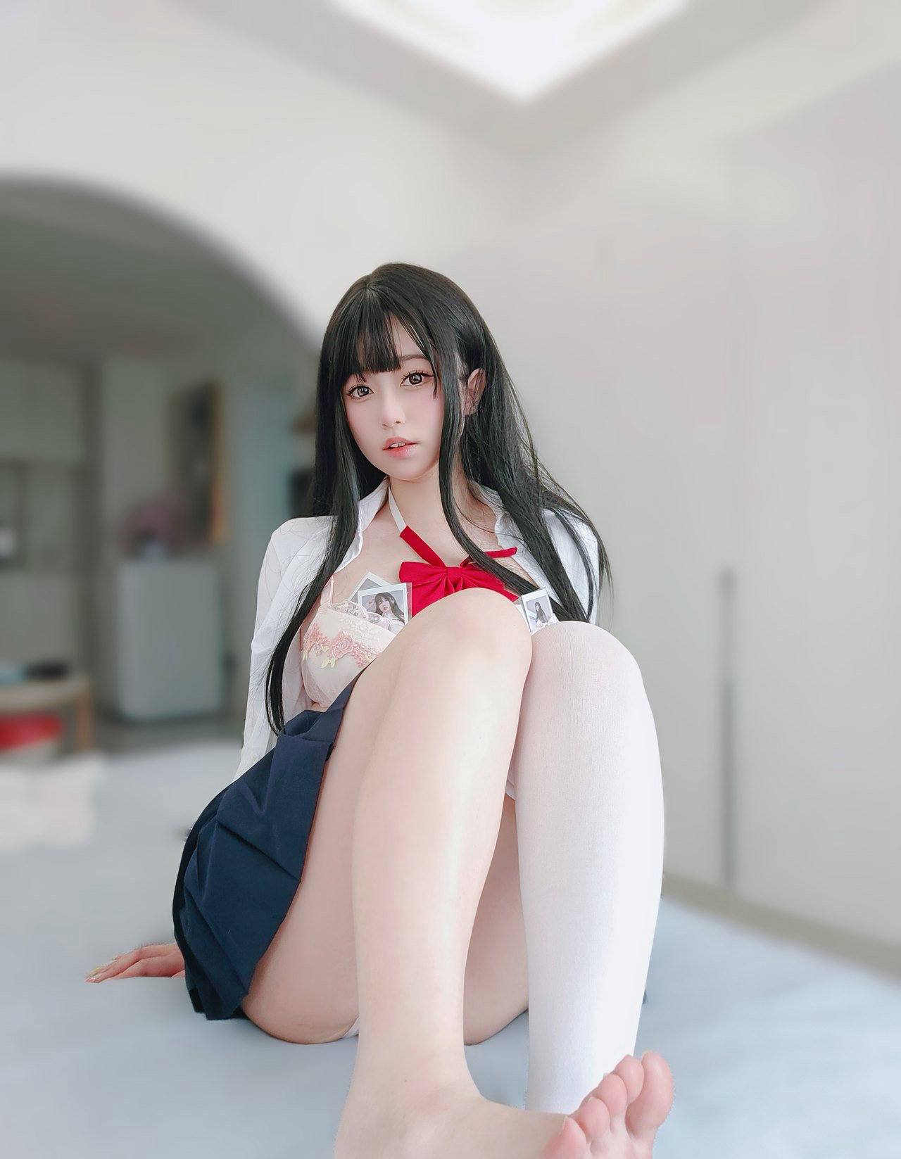丰满白嫩cosplay美女JK制服性感短裙白丝美腿丝袜