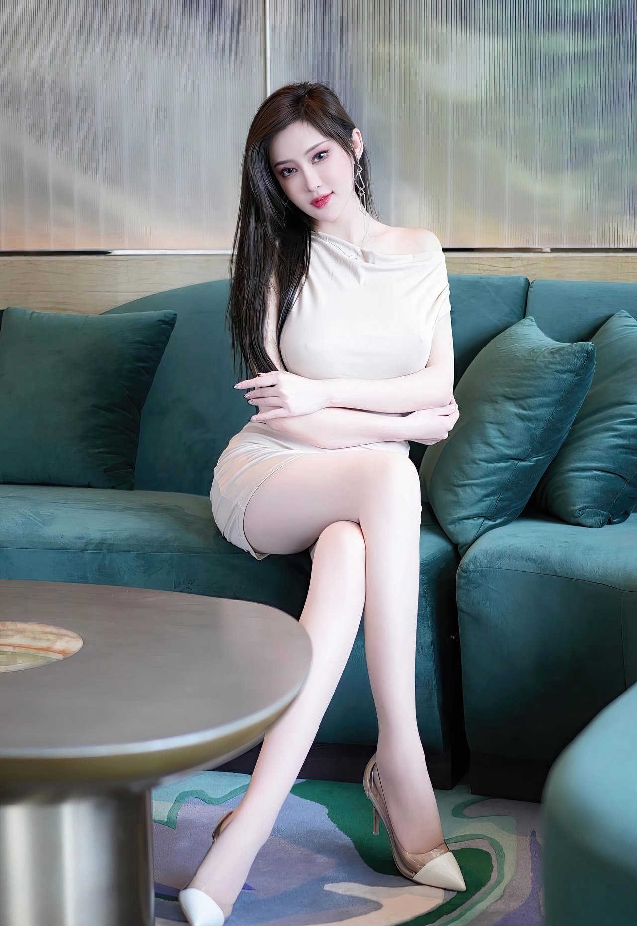 极品大胸egg尤妮丝超大白嫩性感黑色微胖女神诱惑套图