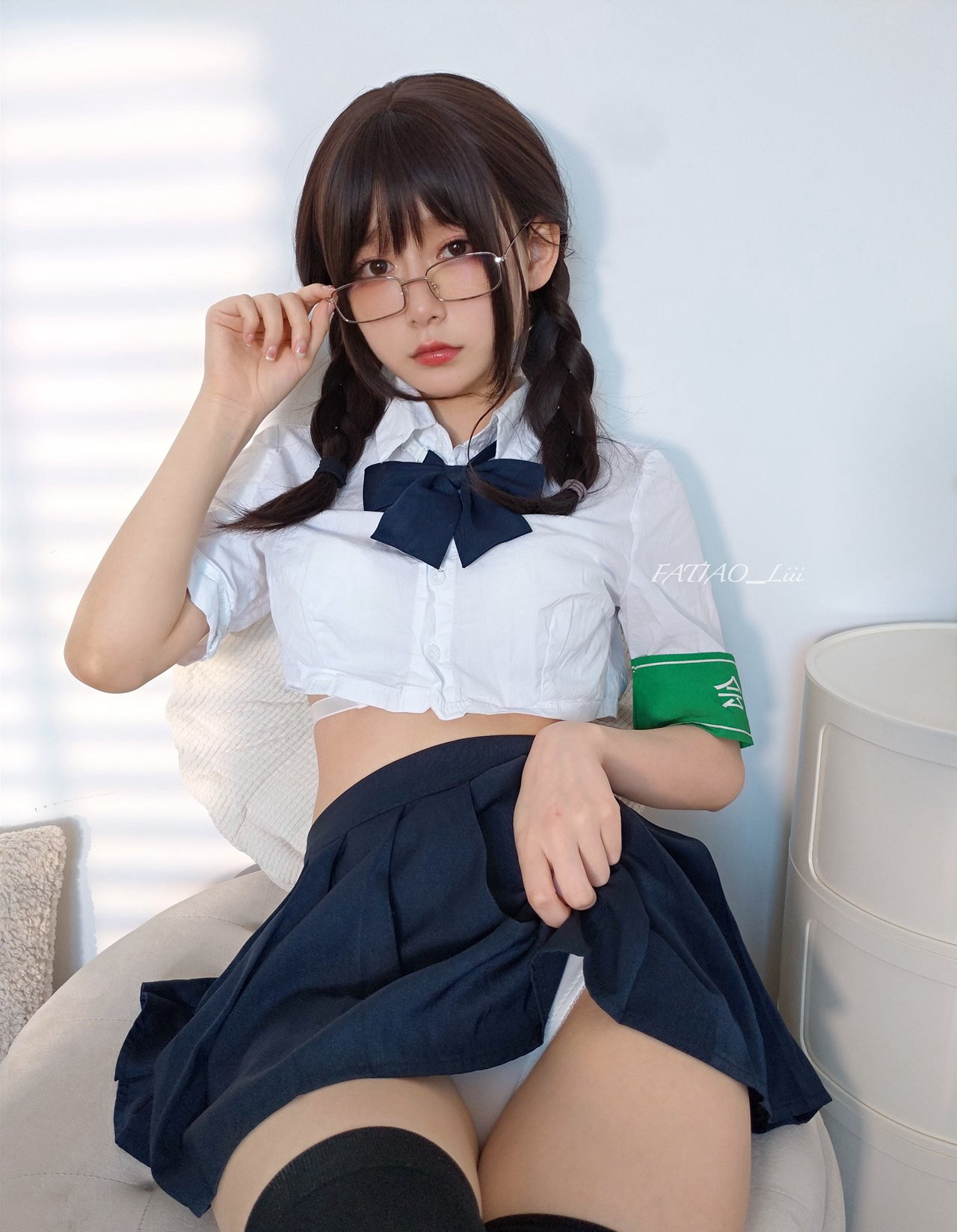 迷之呆梨白丝大尺度cosplay诱惑美腿玉足超污套图