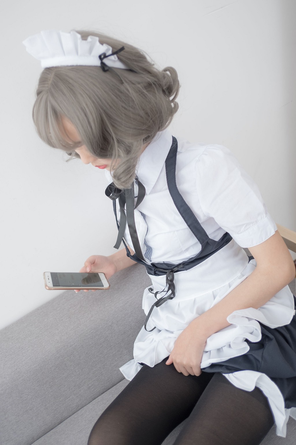 《黑丝女仆》 [森萝财团] R15-001 写真集[80P]