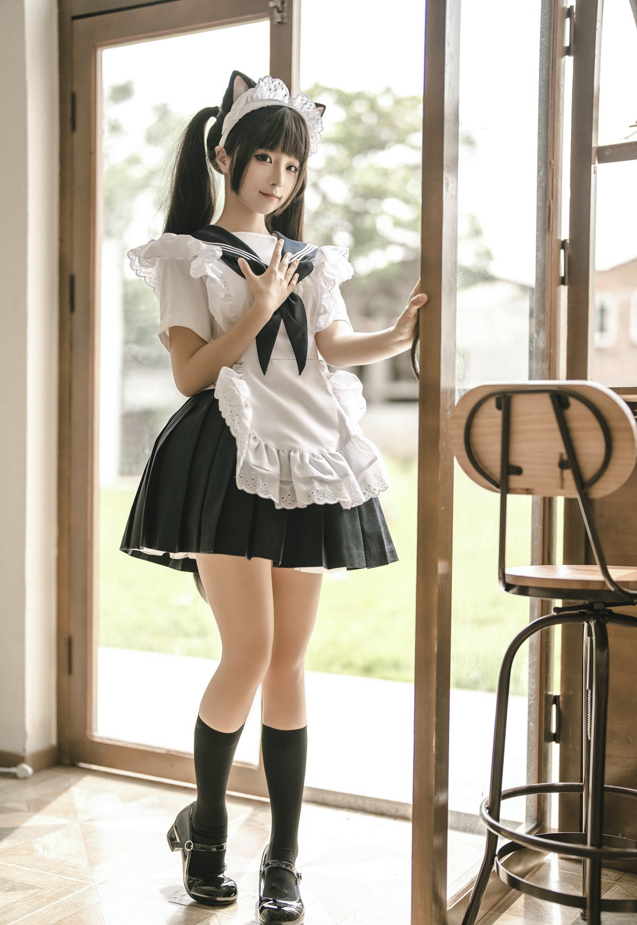 蠢沫沫2023cosplay美女大尺度白袜美腿丁字裤性感美臀